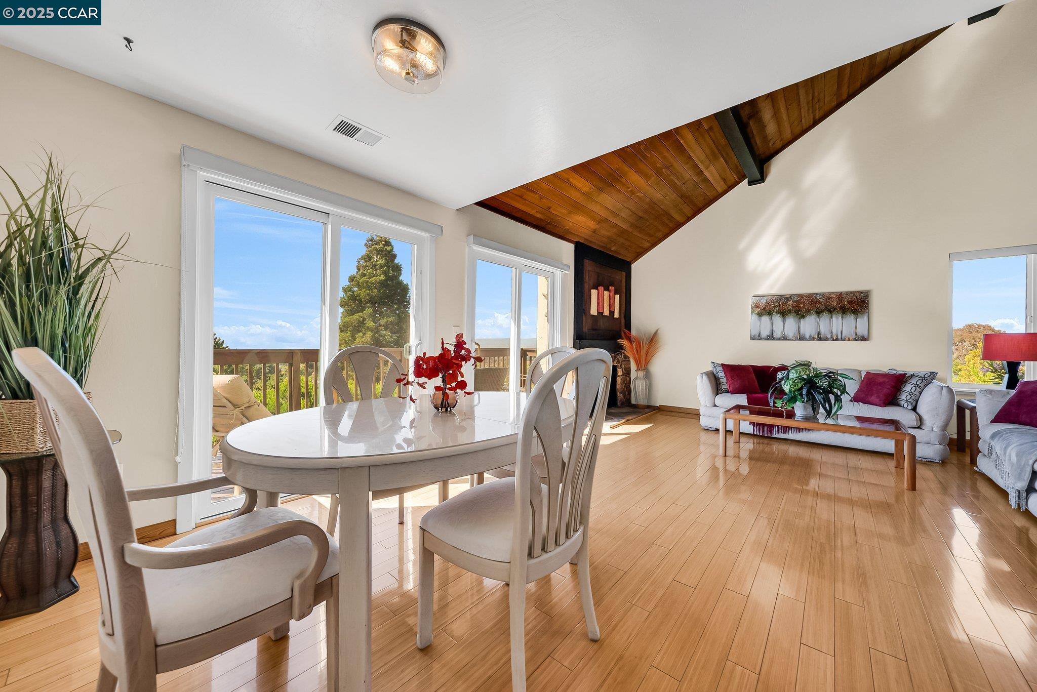 Detail Gallery Image 21 of 60 For 1310 Lewis Ln, Pinole,  CA 94564 - 3 Beds | 2/1 Baths