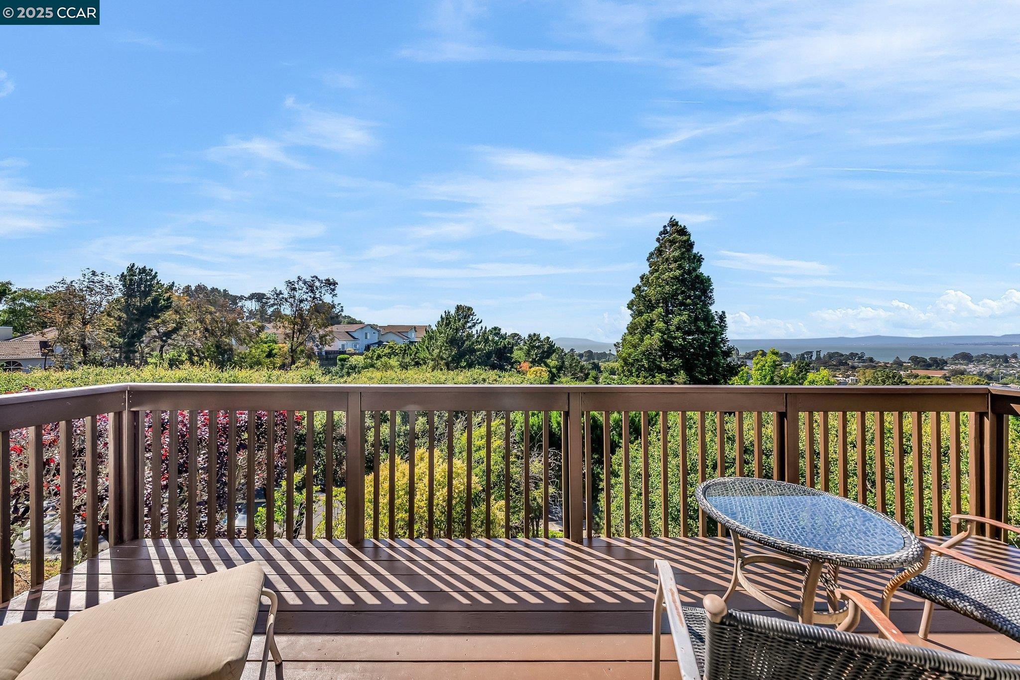 Detail Gallery Image 22 of 60 For 1310 Lewis Ln, Pinole,  CA 94564 - 3 Beds | 2/1 Baths