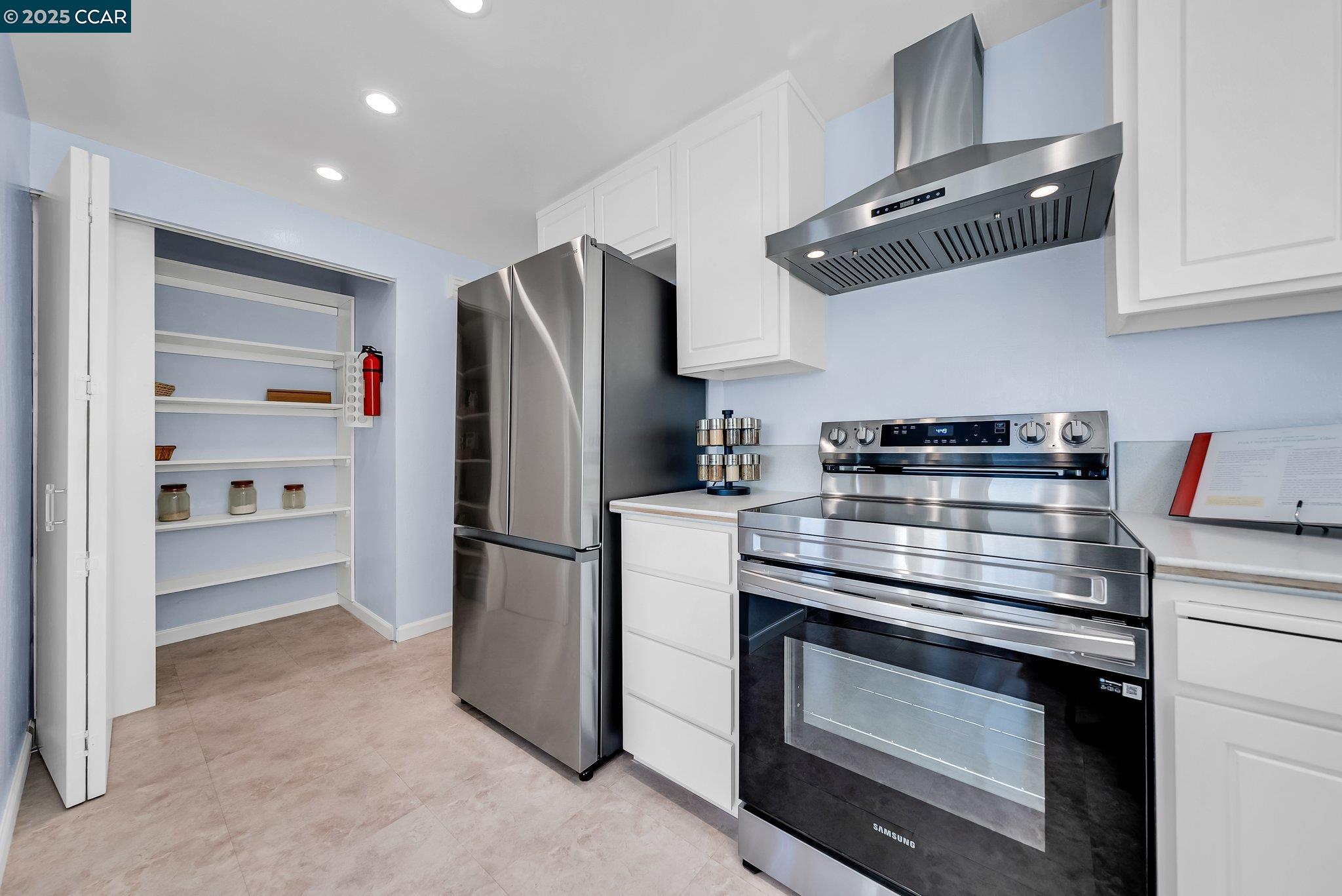 Detail Gallery Image 29 of 60 For 1310 Lewis Ln, Pinole,  CA 94564 - 3 Beds | 2/1 Baths