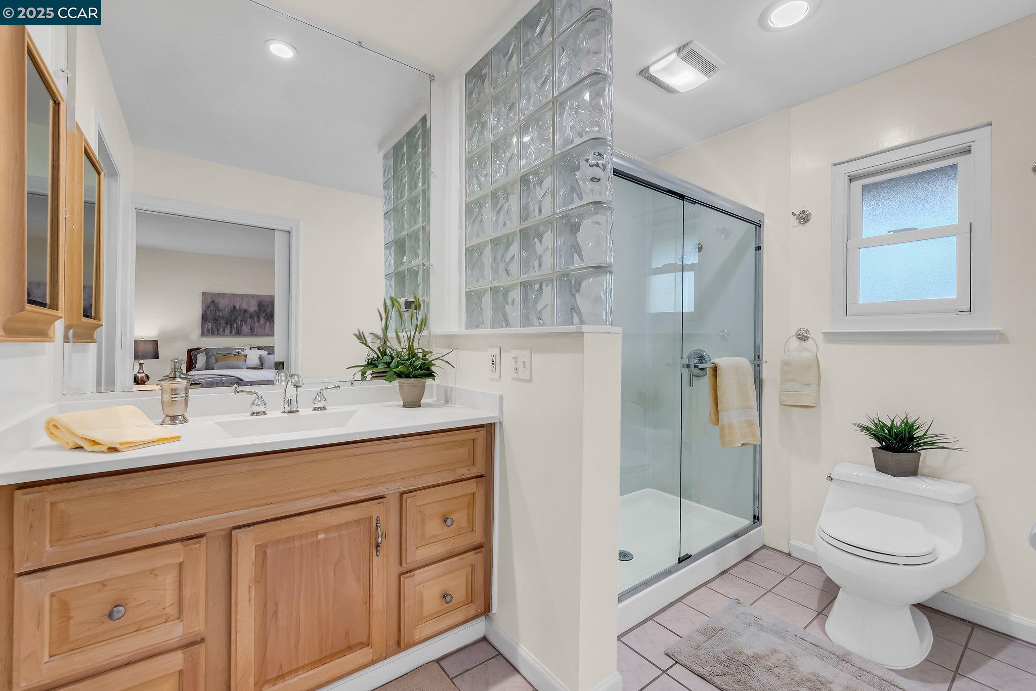 Detail Gallery Image 37 of 60 For 1310 Lewis Ln, Pinole,  CA 94564 - 3 Beds | 2/1 Baths