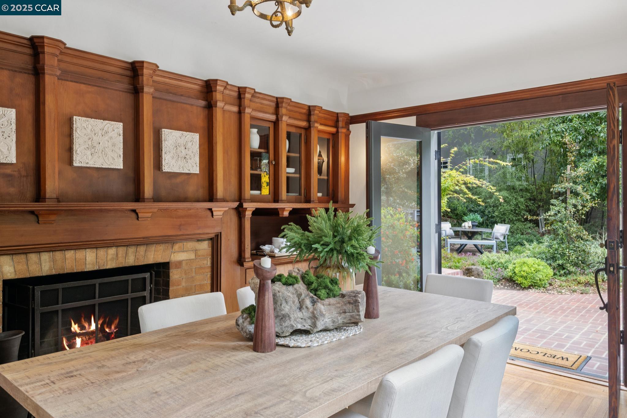 Detail Gallery Image 21 of 60 For 91 Tunnel Rd, Berkeley,  CA 94705 - 3 Beds | 2/1 Baths