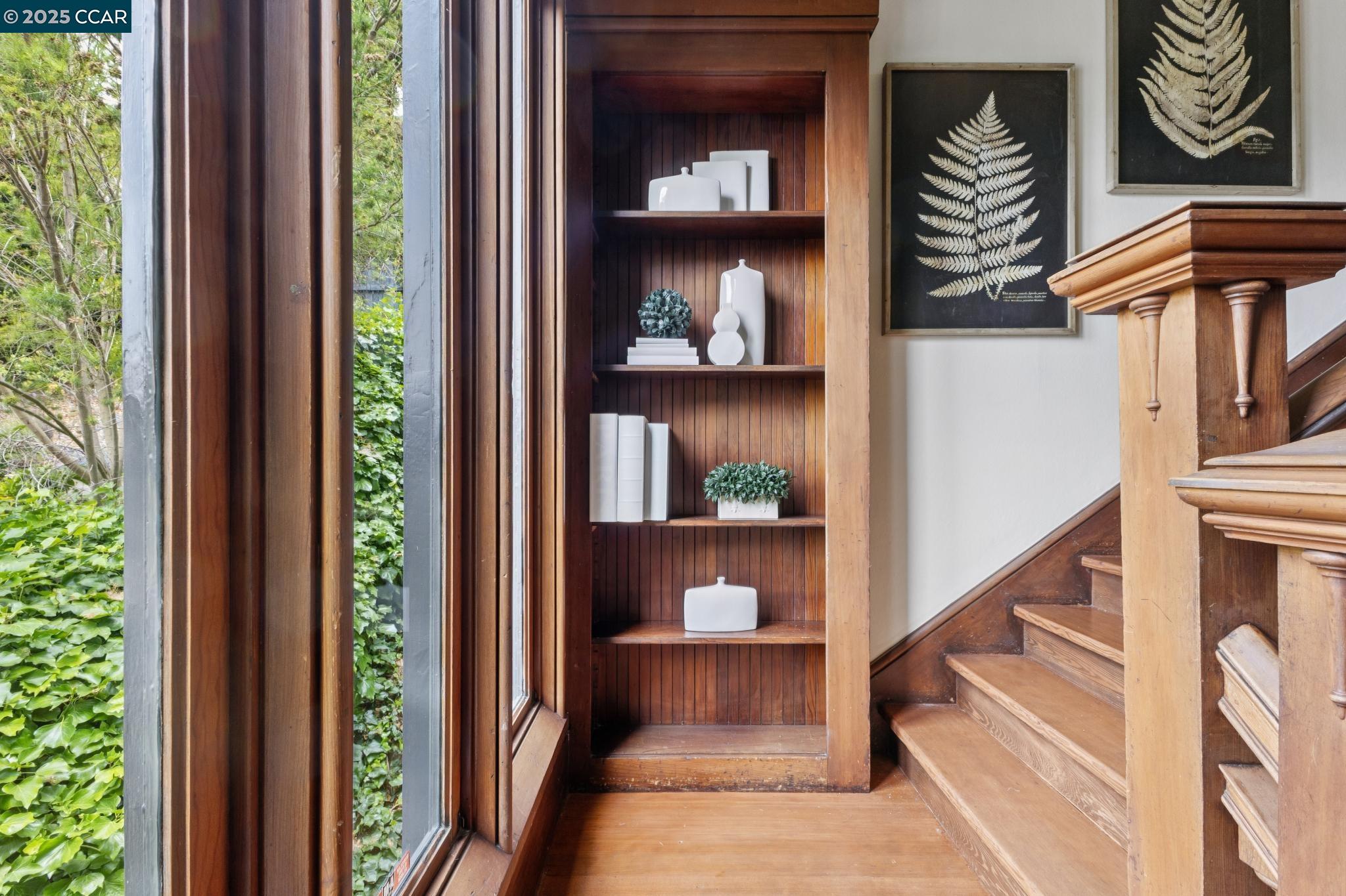 Detail Gallery Image 32 of 60 For 91 Tunnel Rd, Berkeley,  CA 94705 - 3 Beds | 2/1 Baths