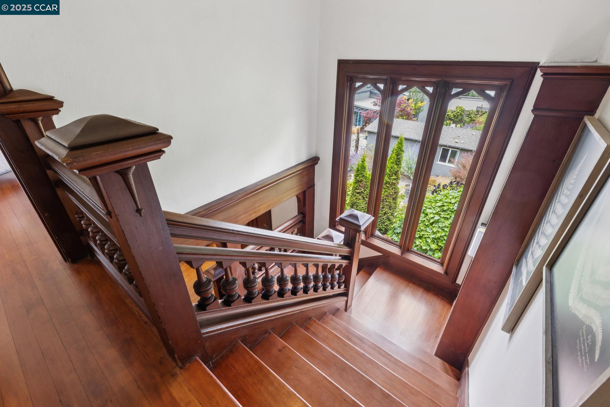 Detail Gallery Image 35 of 60 For 91 Tunnel Rd, Berkeley,  CA 94705 - 3 Beds | 2/1 Baths