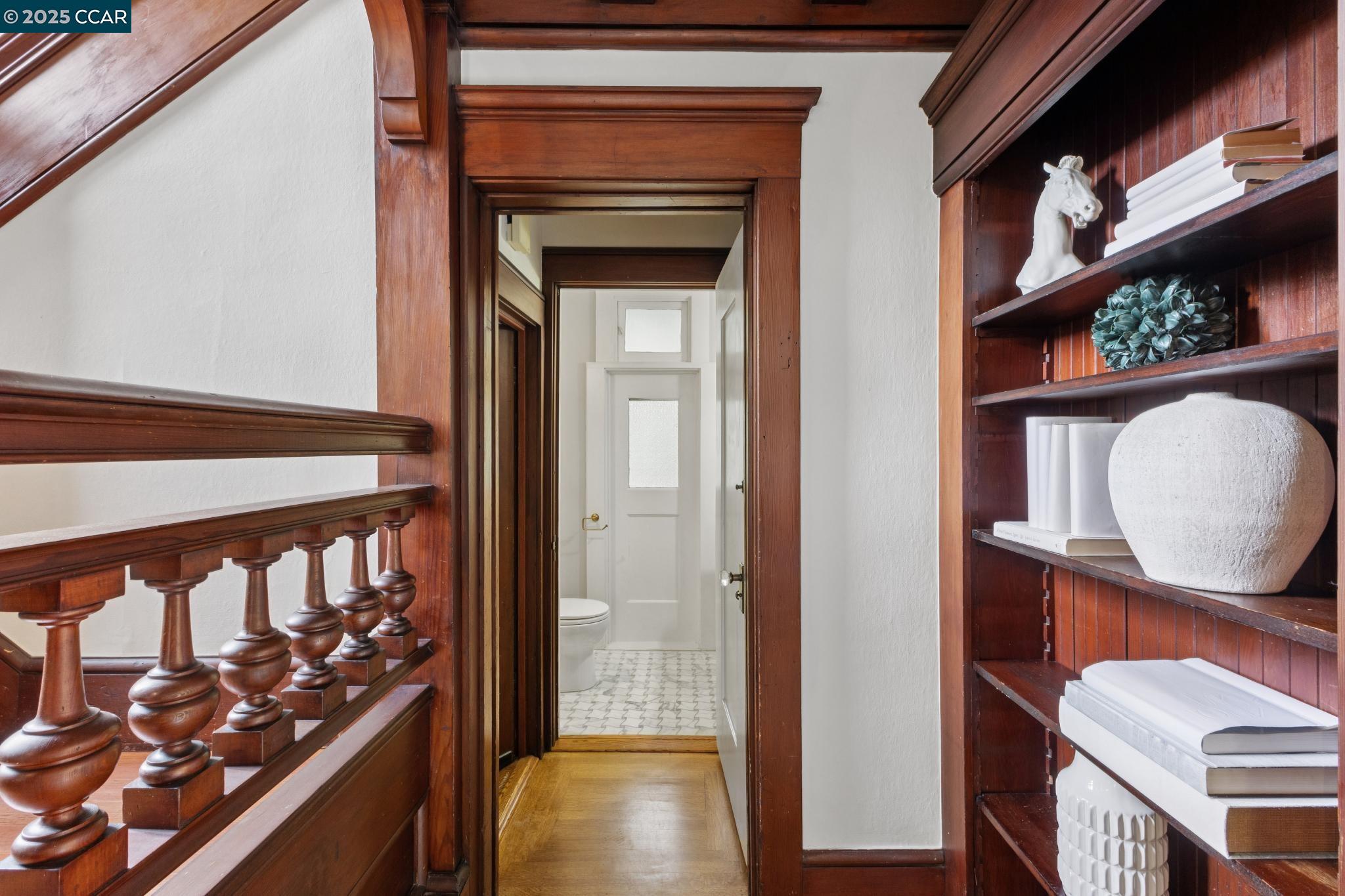 Detail Gallery Image 36 of 60 For 91 Tunnel Rd, Berkeley,  CA 94705 - 3 Beds | 2/1 Baths