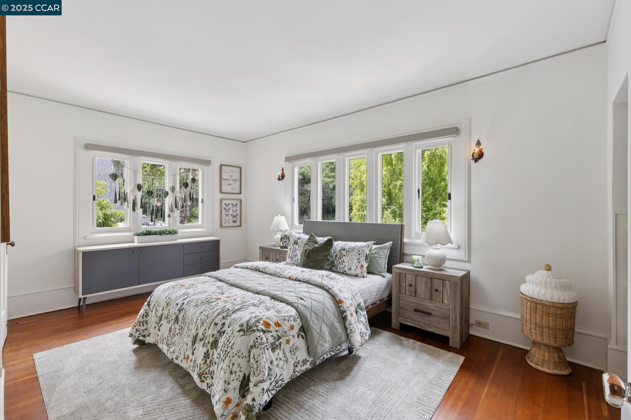 Detail Gallery Image 43 of 60 For 91 Tunnel Rd, Berkeley,  CA 94705 - 3 Beds | 2/1 Baths