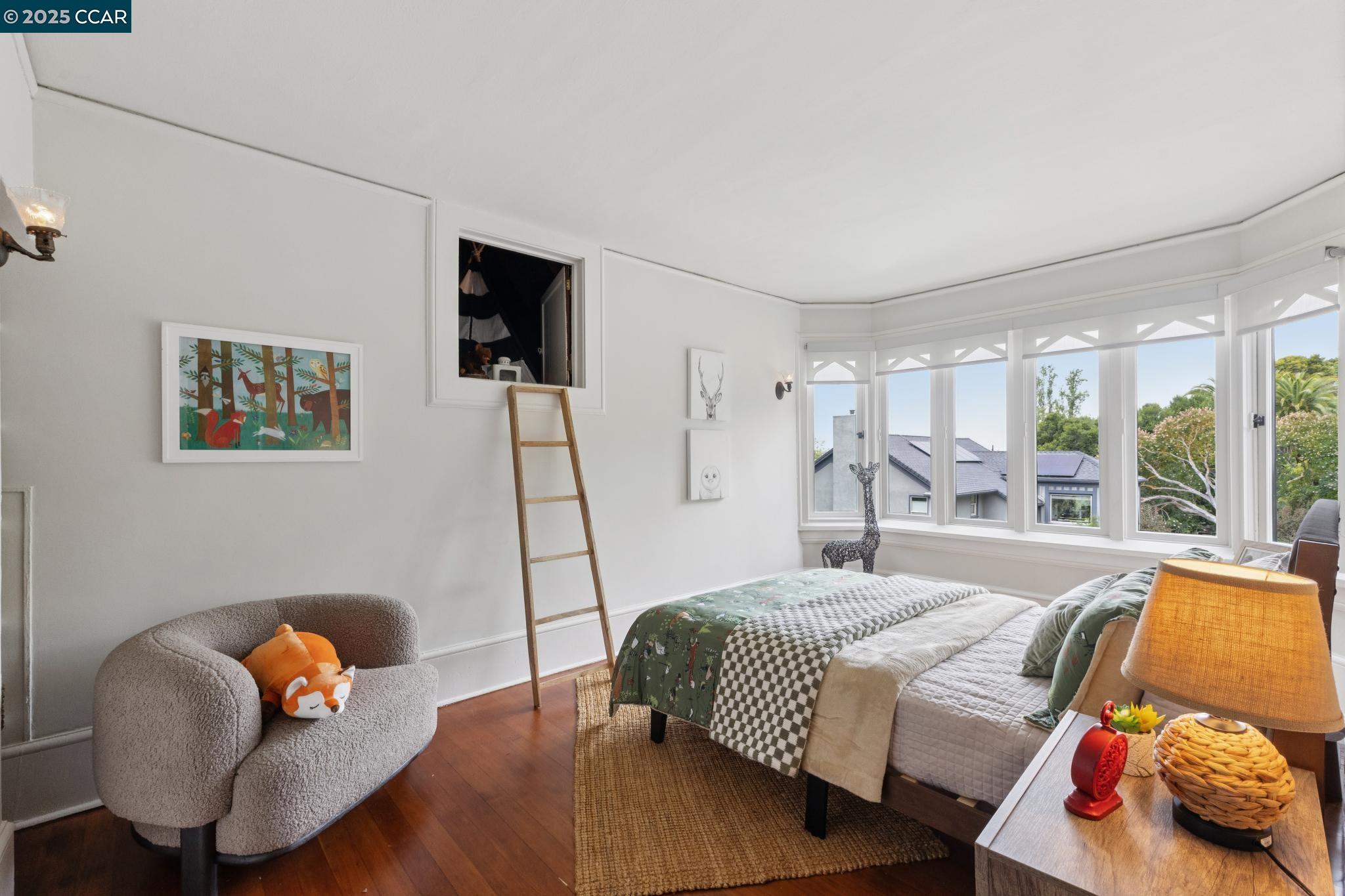 Detail Gallery Image 46 of 60 For 91 Tunnel Rd, Berkeley,  CA 94705 - 3 Beds | 2/1 Baths