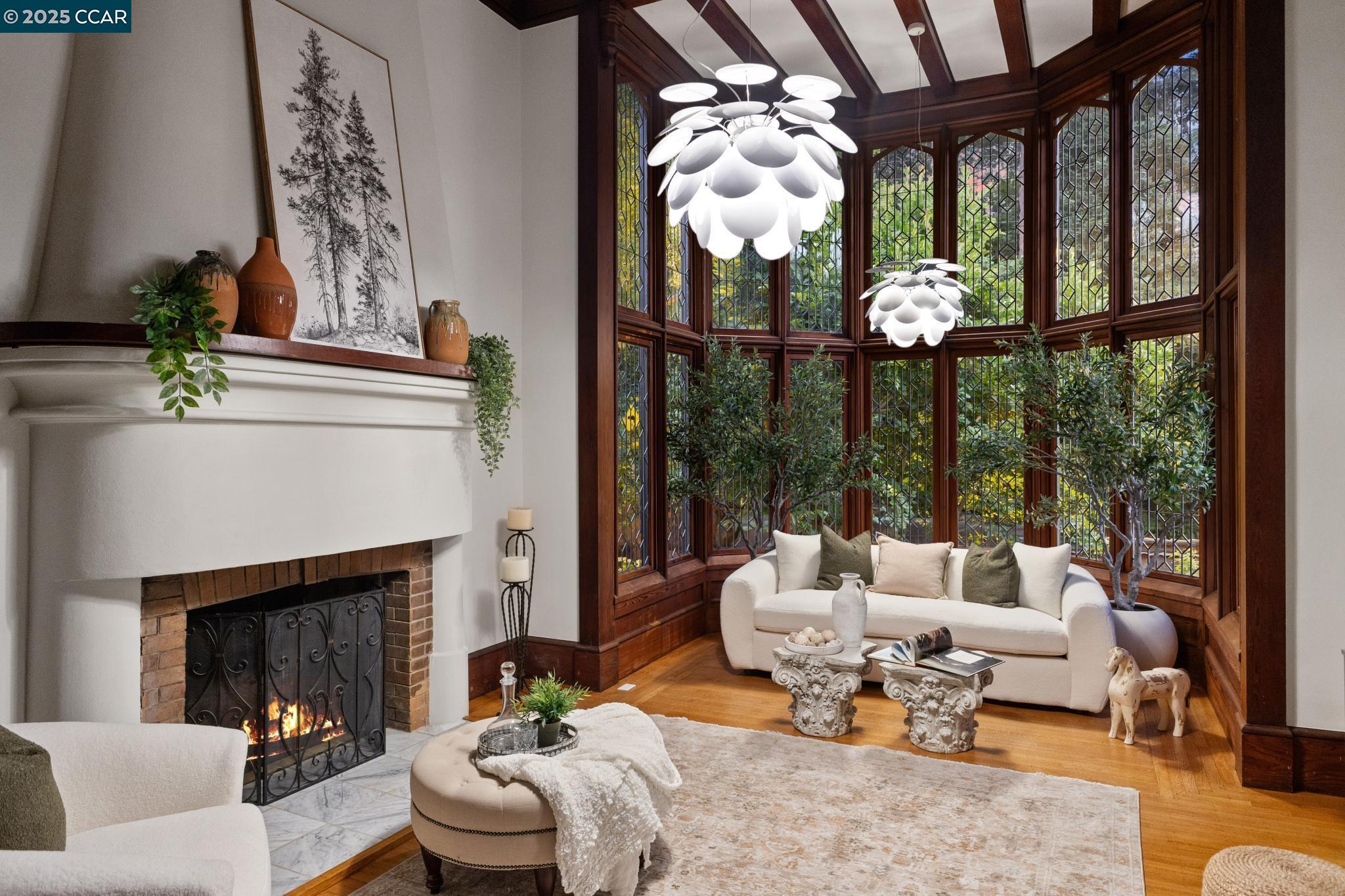 Detail Gallery Image 56 of 60 For 91 Tunnel Rd, Berkeley,  CA 94705 - 3 Beds | 2/1 Baths