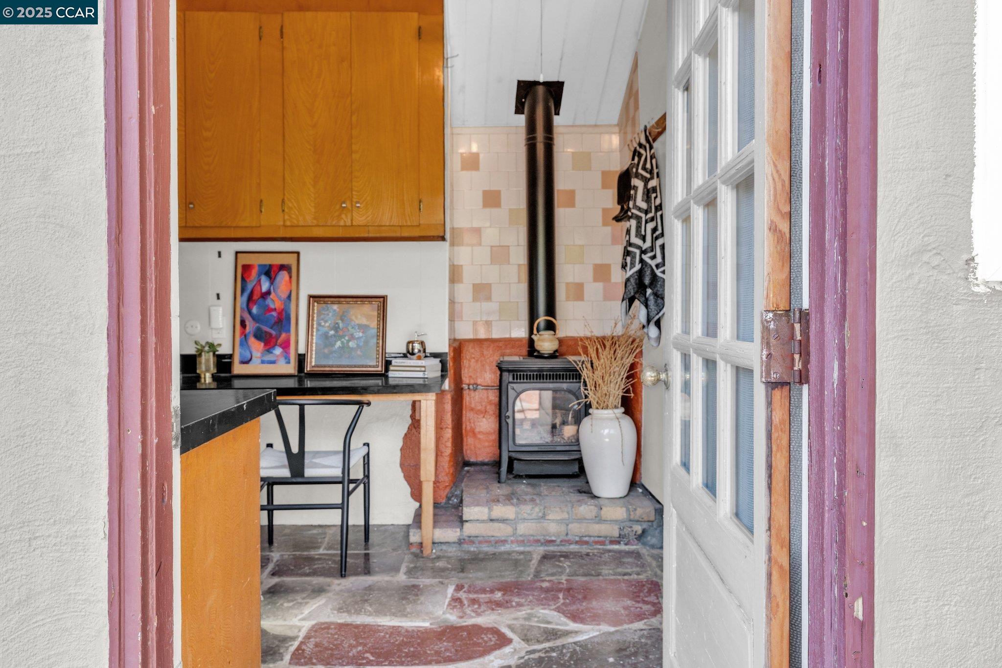 Detail Gallery Image 22 of 60 For 139 Arlington Ave, Kensington,  CA 94707 - 3 Beds | 2 Baths