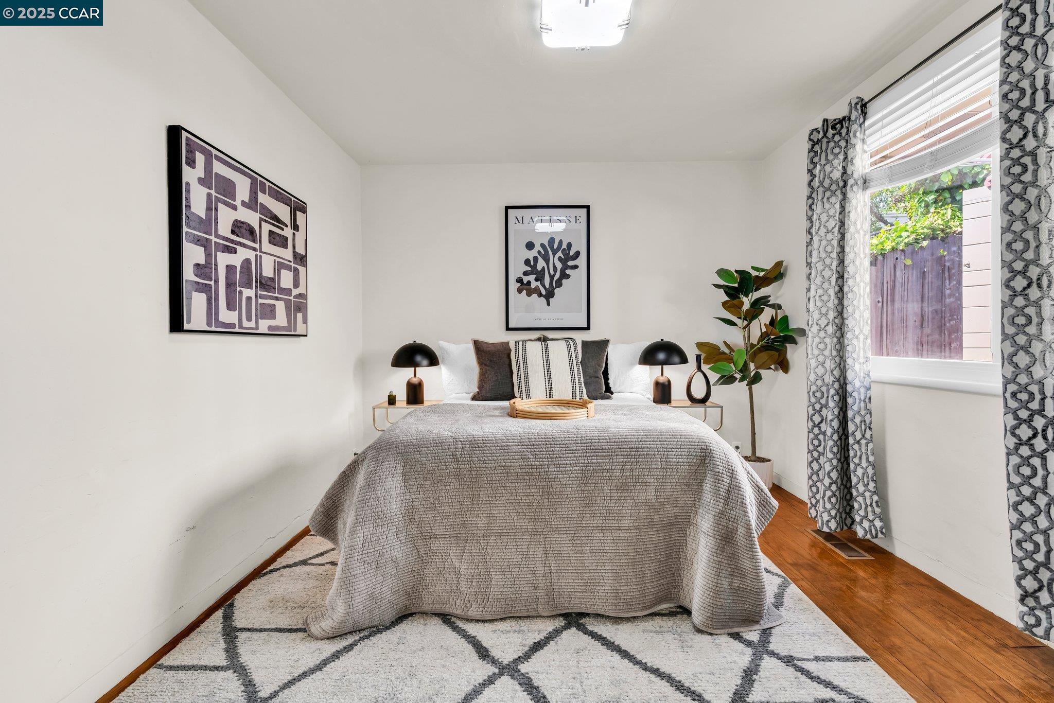 Detail Gallery Image 28 of 60 For 139 Arlington Ave, Kensington,  CA 94707 - 3 Beds | 2 Baths