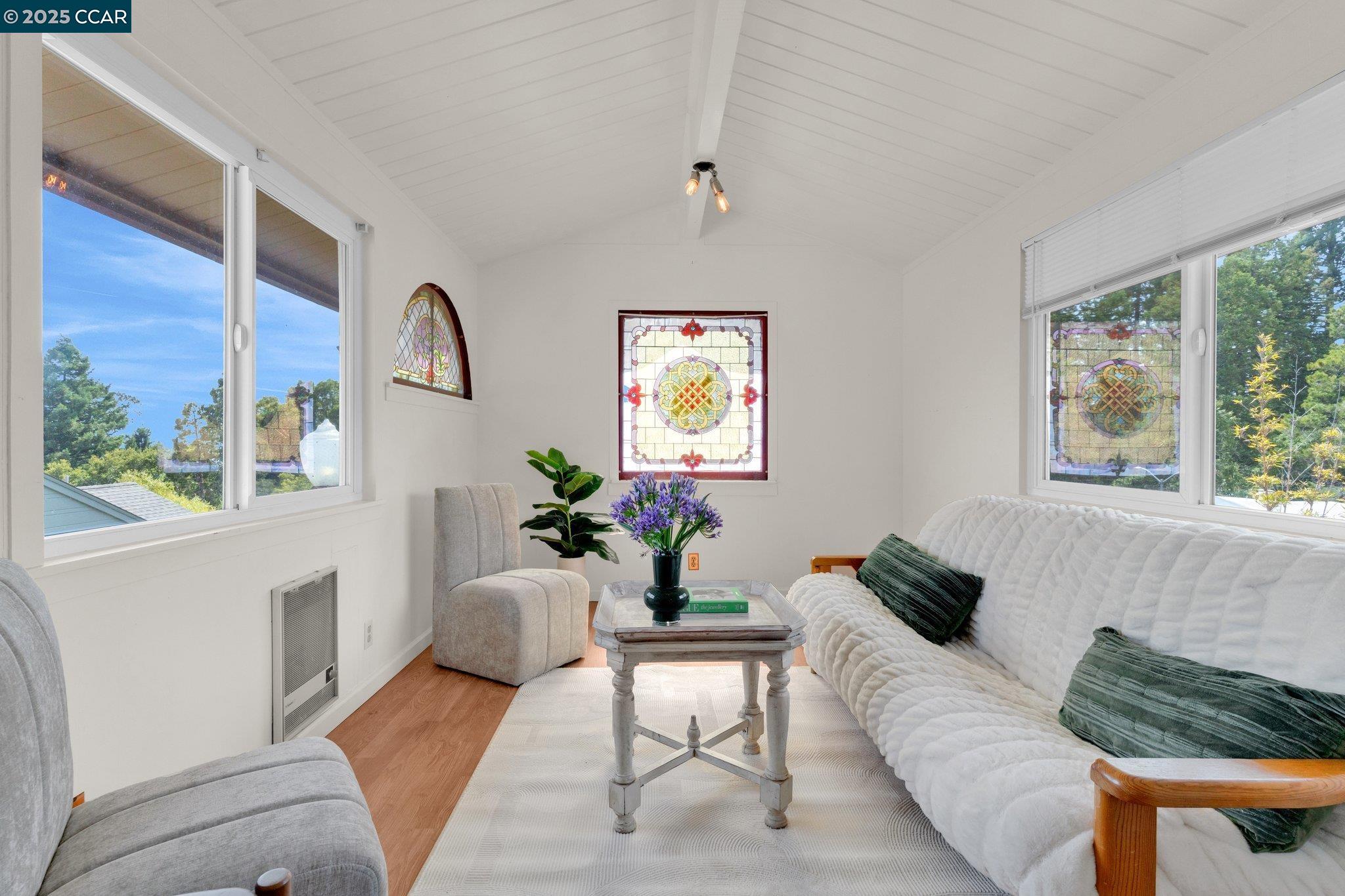 Detail Gallery Image 36 of 60 For 139 Arlington Ave, Kensington,  CA 94707 - 3 Beds | 2 Baths