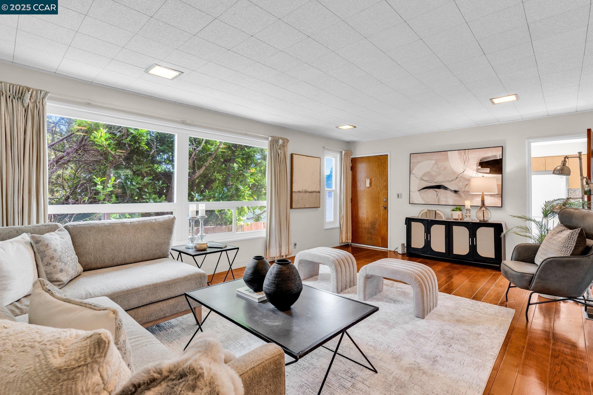 Detail Gallery Image 6 of 60 For 139 Arlington Ave, Kensington,  CA 94707 - 3 Beds | 2 Baths