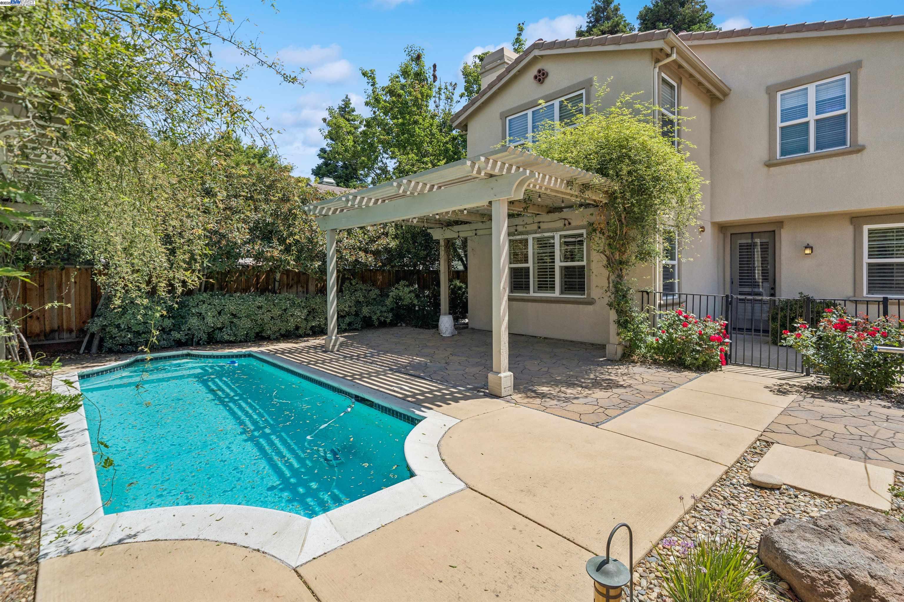 Detail Gallery Image 19 of 22 For 2089 Staghorn Way, Livermore,  CA 94550 - 6 Beds | 4 Baths