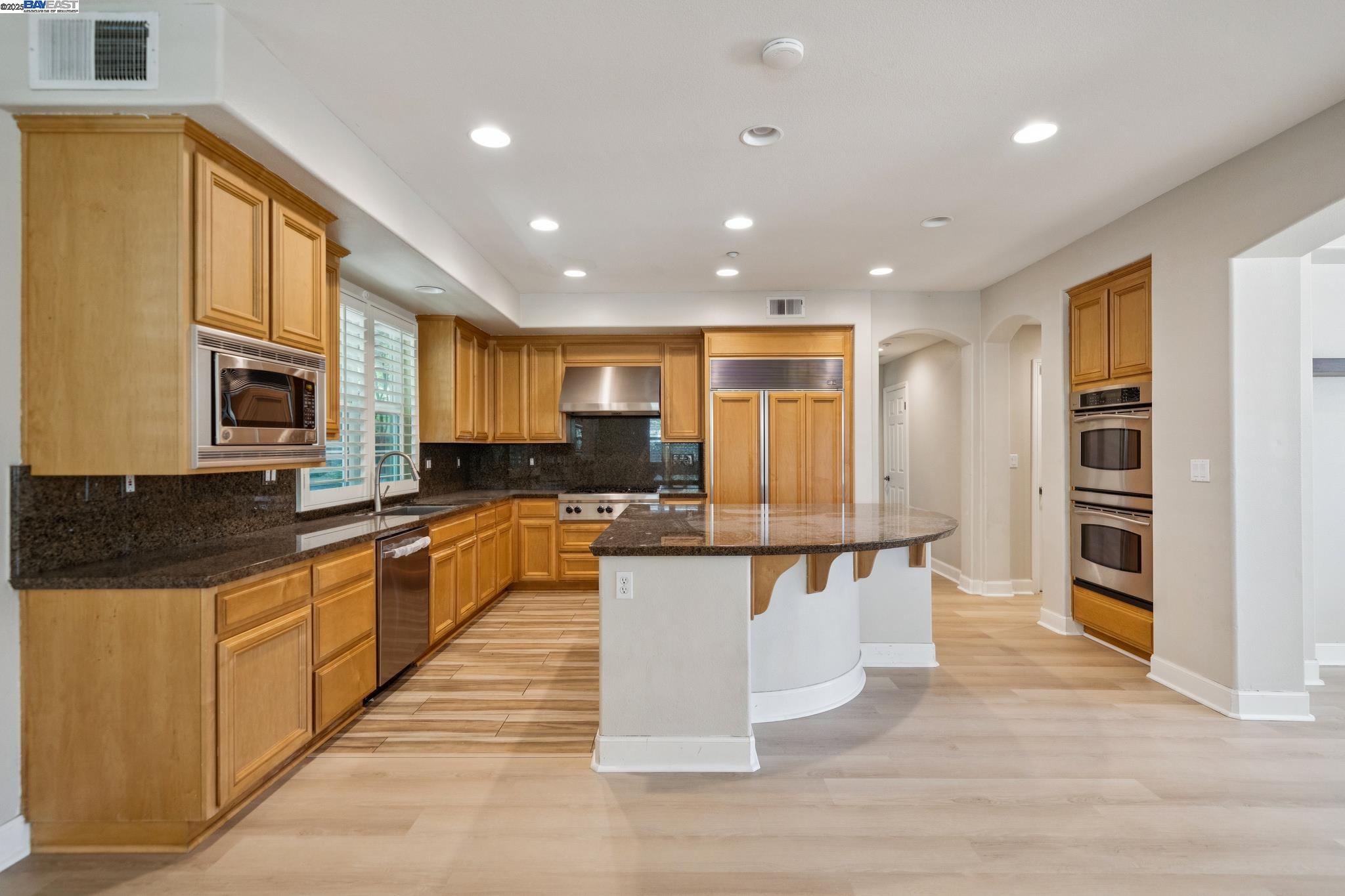 Detail Gallery Image 6 of 22 For 2089 Staghorn Way, Livermore,  CA 94550 - 6 Beds | 4 Baths