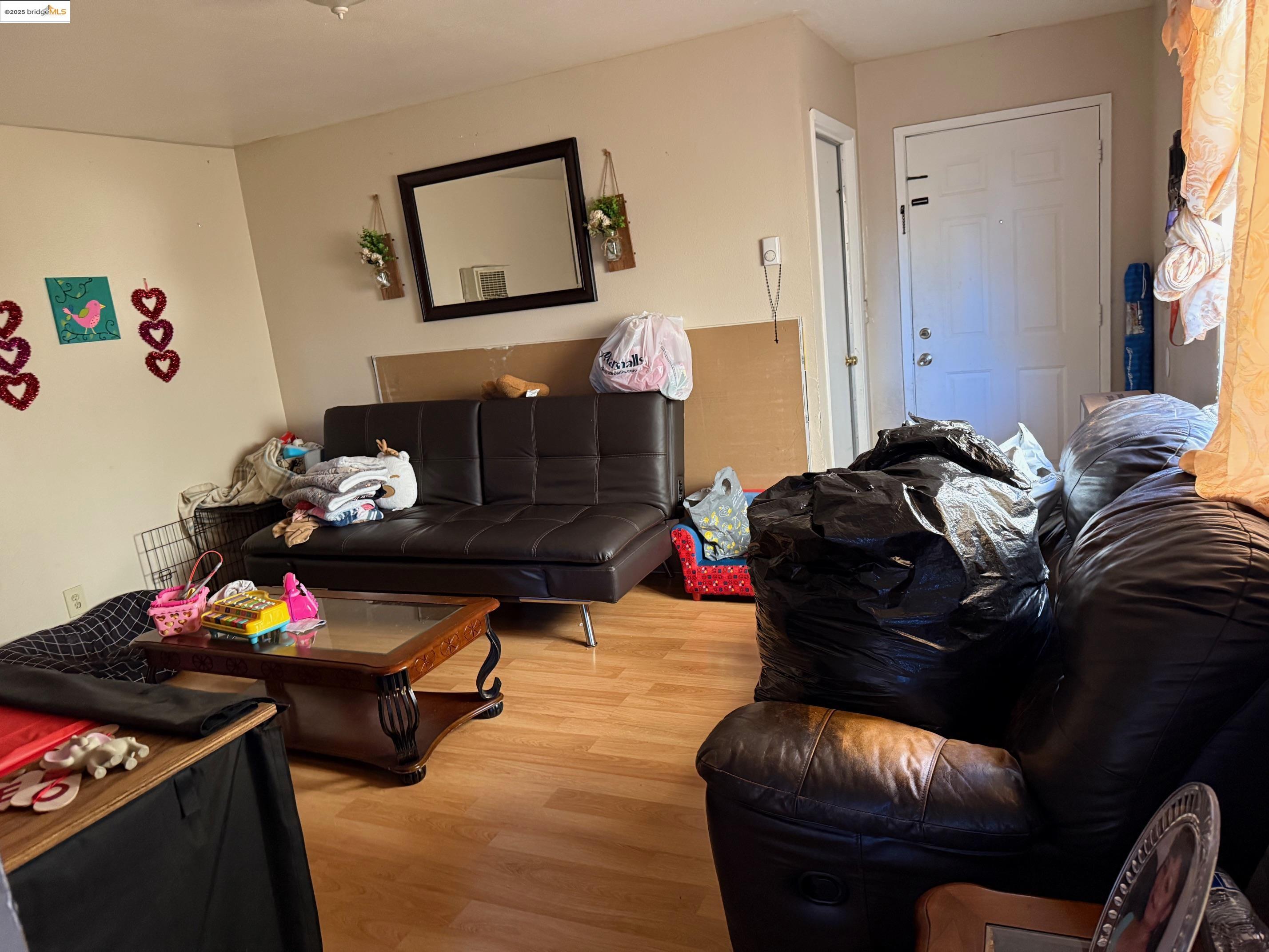 Detail Gallery Image 5 of 13 For 617 16th St., Richmond,  CA 94801 - – Beds | – Baths