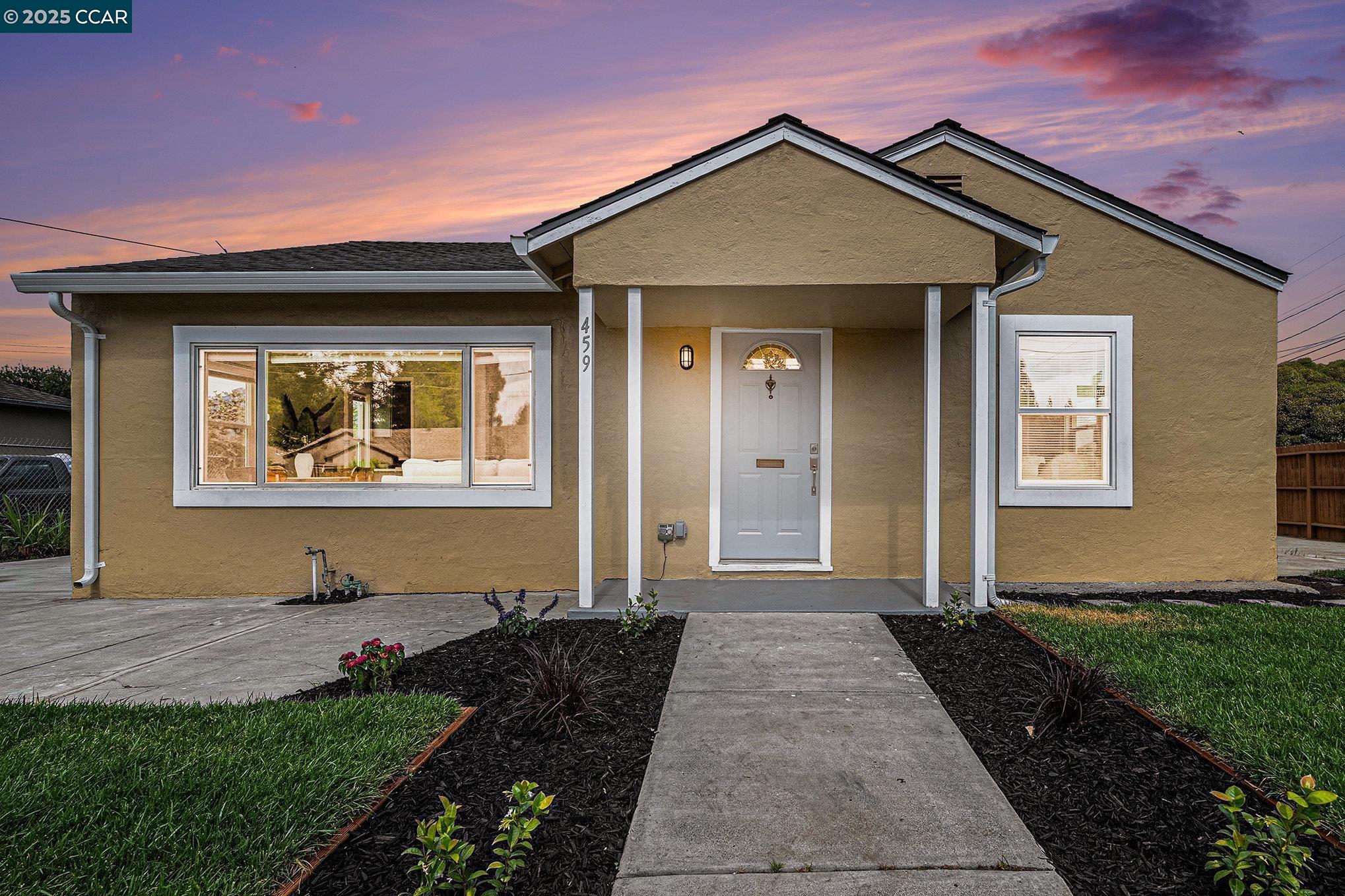 Detail Gallery Image 1 of 1 For 459 Phelps St, Oakland,  CA 94603 - 3 Beds | 1 Baths