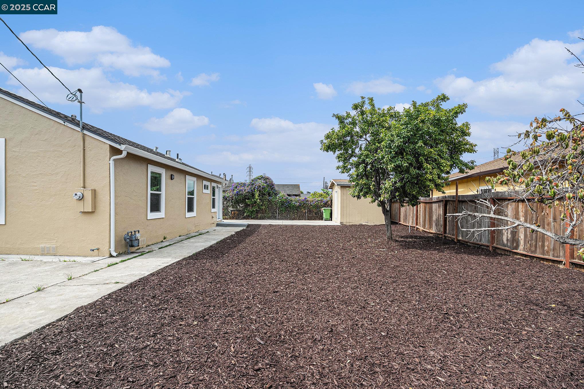 Detail Gallery Image 16 of 20 For 459 Phelps St, Oakland,  CA 94603 - 3 Beds | 1 Baths