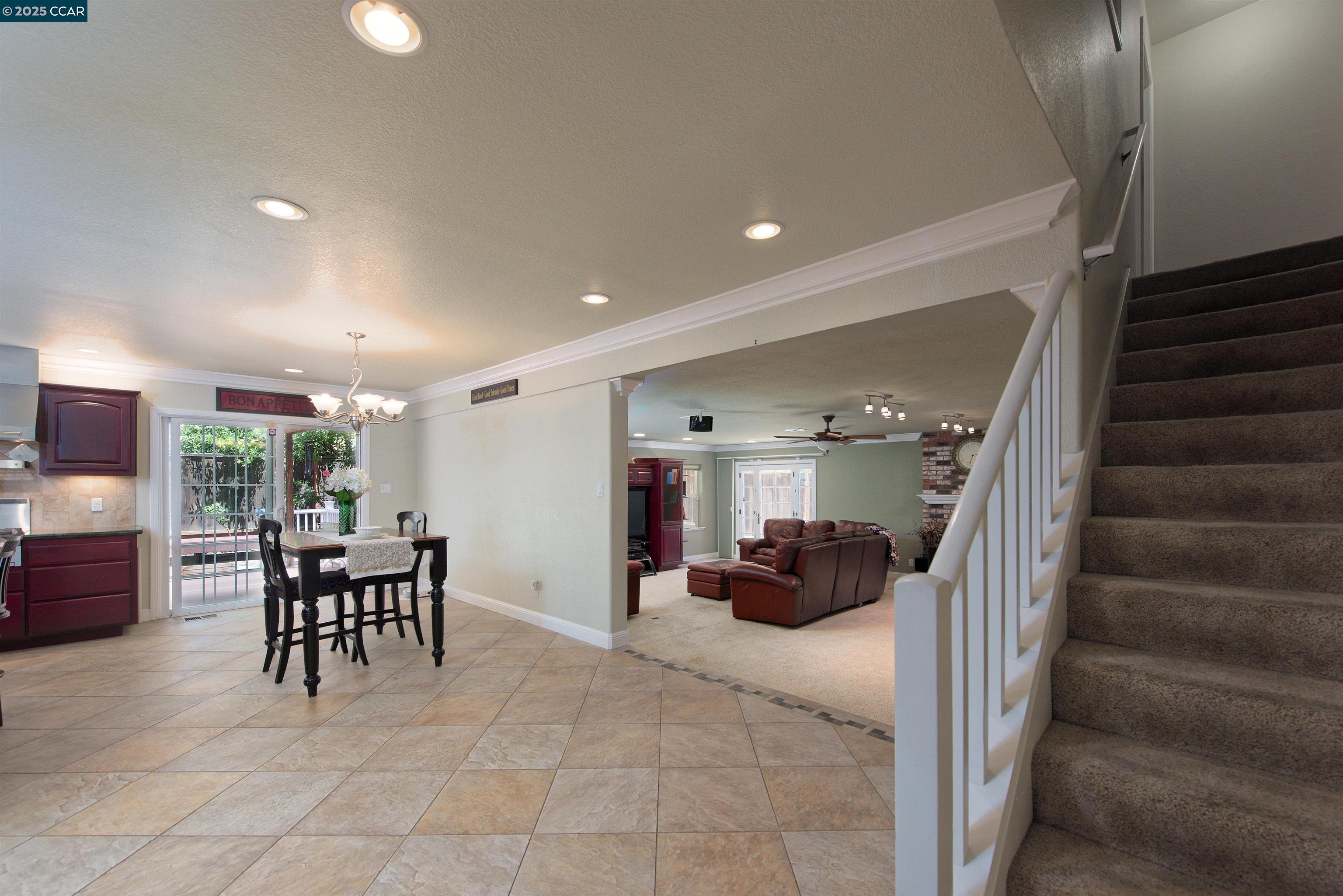 Detail Gallery Image 14 of 56 For 898 Luxury Dr, Concord,  CA 94518 - 4 Beds | 2/1 Baths