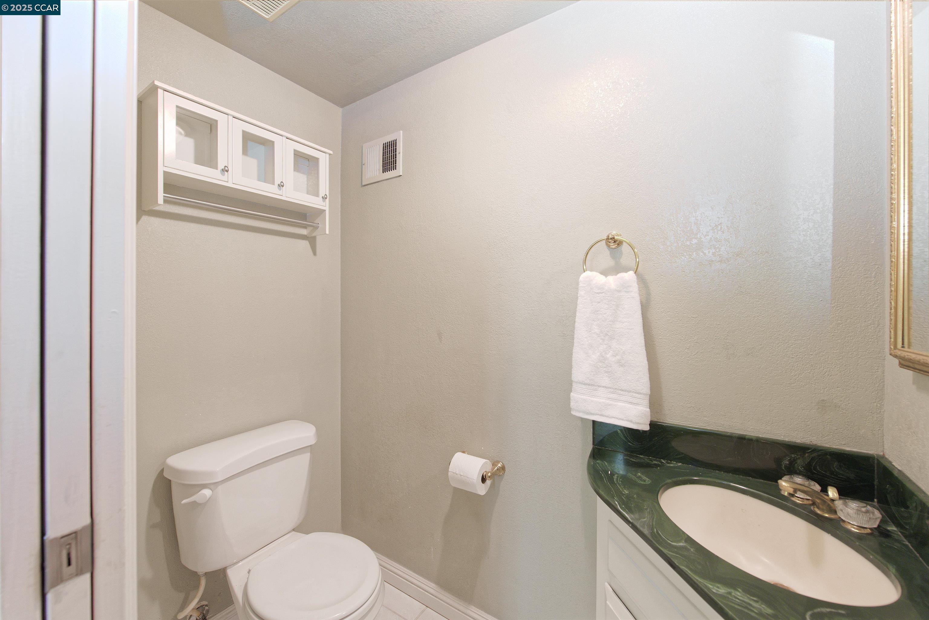 Detail Gallery Image 28 of 56 For 898 Luxury Dr, Concord,  CA 94518 - 4 Beds | 2/1 Baths