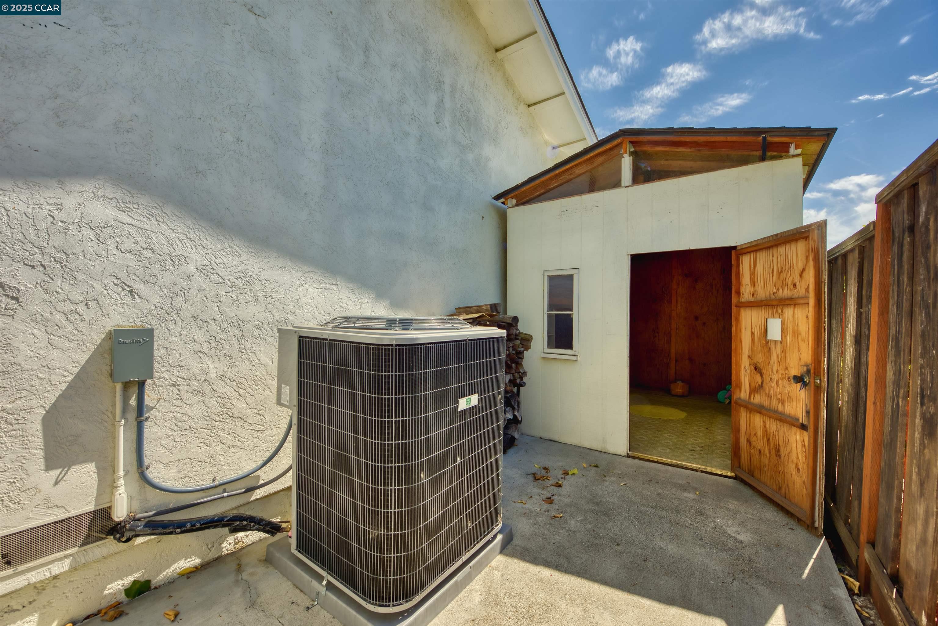 Detail Gallery Image 55 of 56 For 898 Luxury Dr, Concord,  CA 94518 - 4 Beds | 2/1 Baths