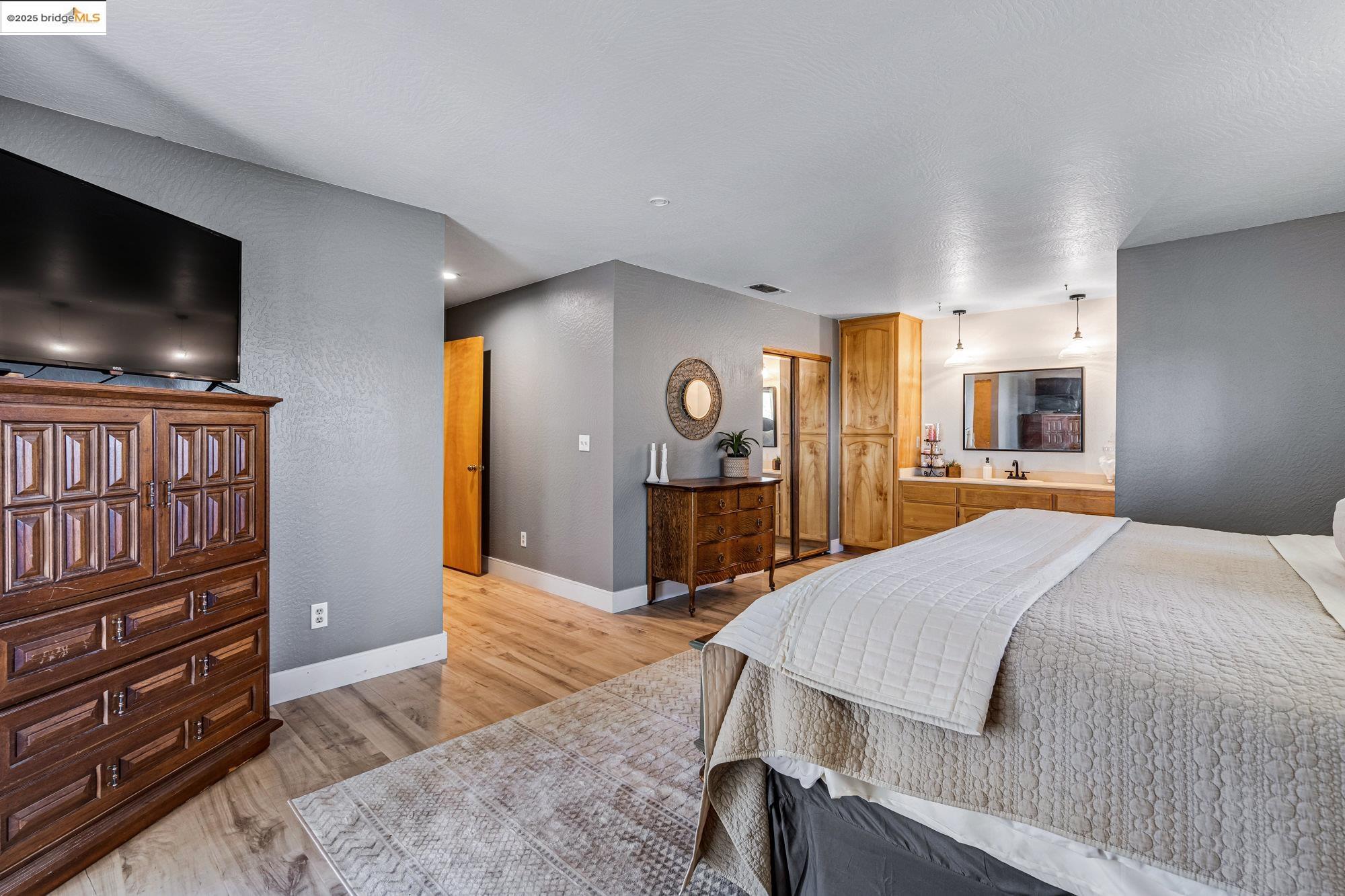 Detail Gallery Image 13 of 48 For 21034 Morgan Dr, Groveland,  CA 95321 - 4 Beds | 3/1 Baths