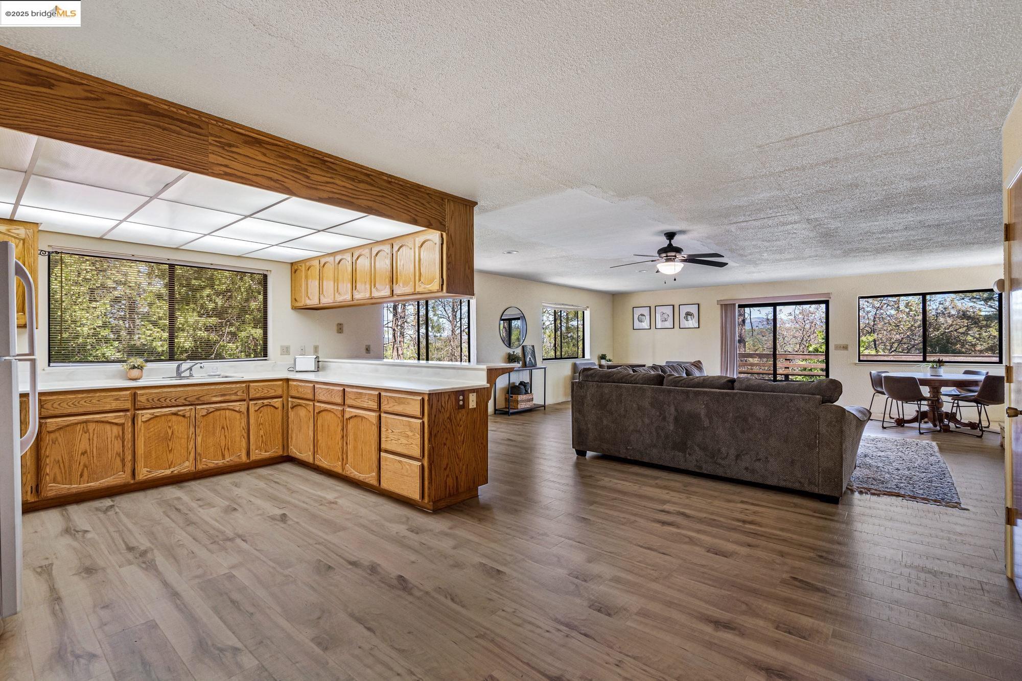 Detail Gallery Image 20 of 48 For 21034 Morgan Dr, Groveland,  CA 95321 - 4 Beds | 3/1 Baths