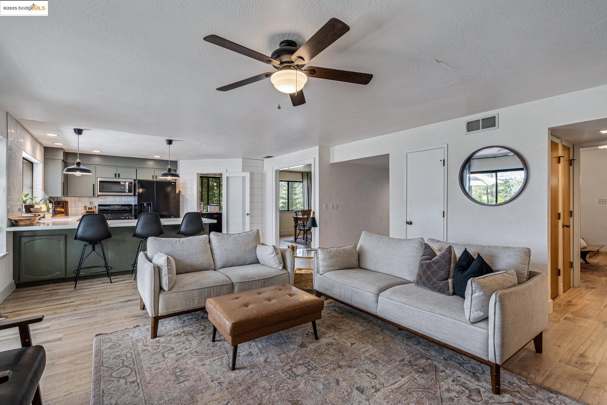 Detail Gallery Image 6 of 48 For 21034 Morgan Dr, Groveland,  CA 95321 - 4 Beds | 3/1 Baths