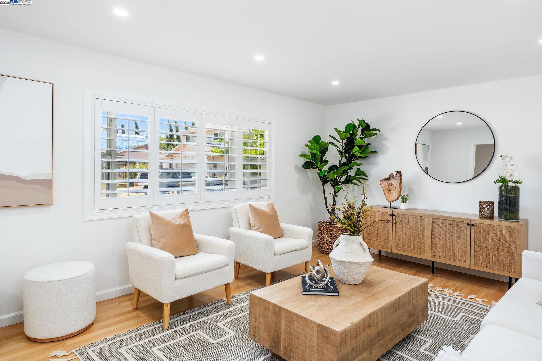 Detail Gallery Image 4 of 38 For 7299 Elba Ct, Dublin,  CA 94568 - 3 Beds | 2/1 Baths