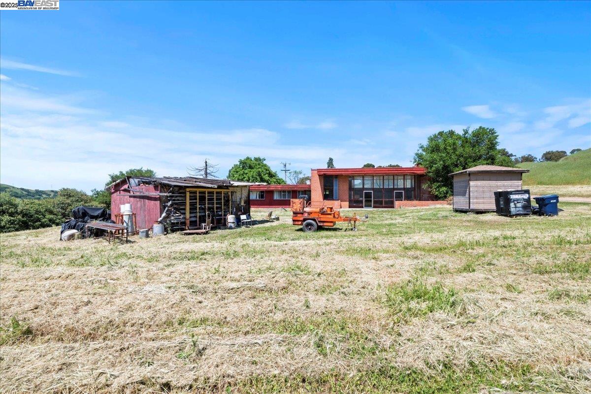 Detail Gallery Image 14 of 59 For 6400 Mines Rd, Livermore,  CA 94550 - 3 Beds | 2 Baths