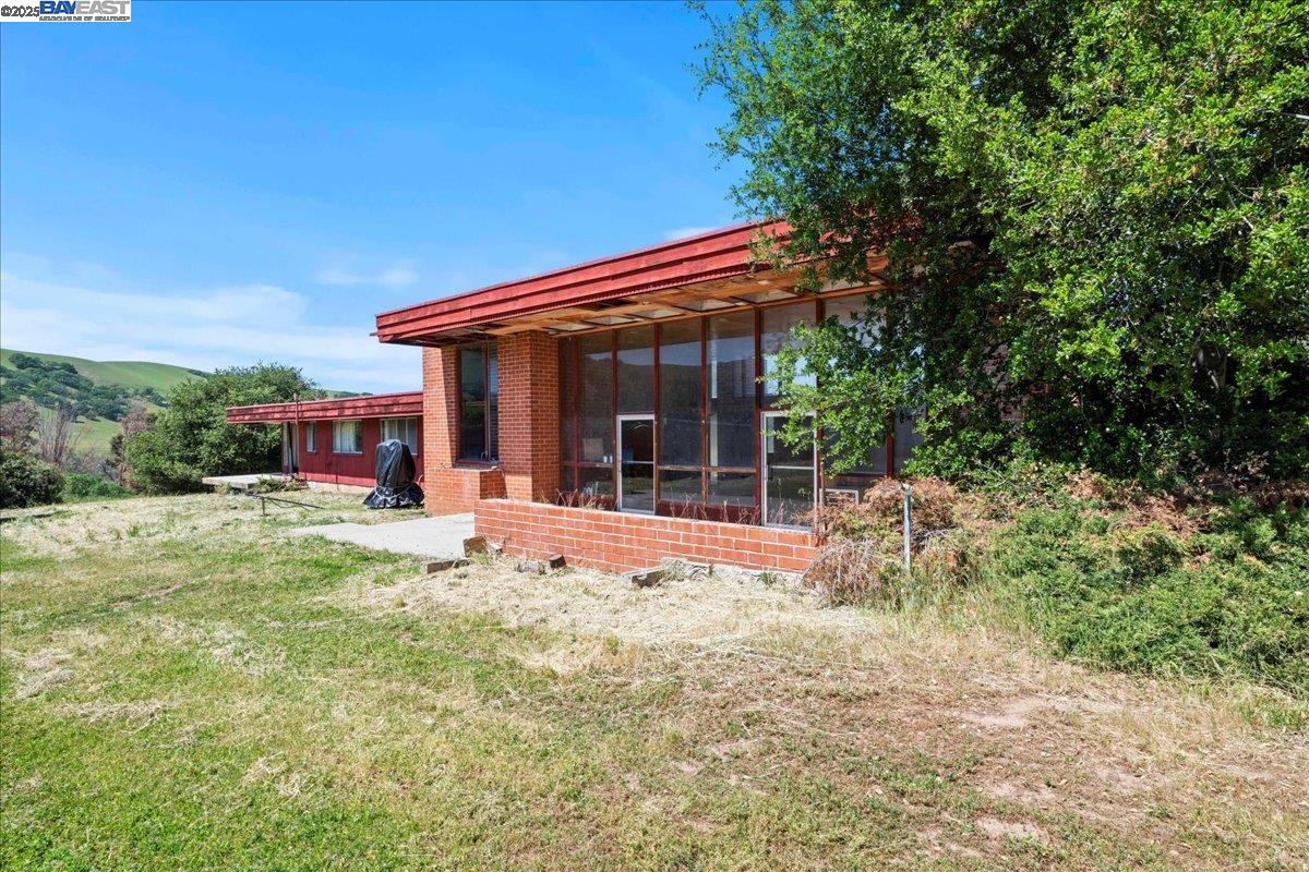 Detail Gallery Image 3 of 59 For 6400 Mines Rd, Livermore,  CA 94550 - 3 Beds | 2 Baths