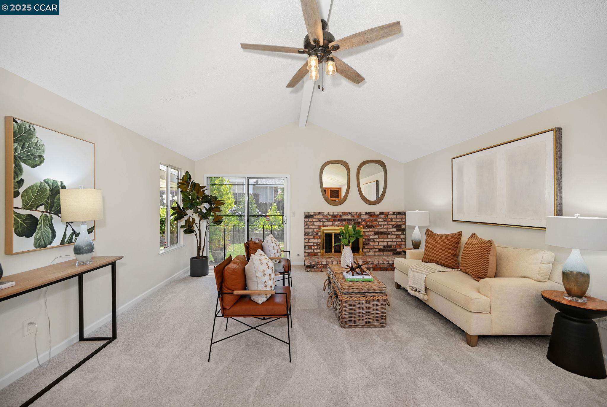 Detail Gallery Image 13 of 29 For 5040 Murchio Dr, Concord,  CA 94521-3638 - 3 Beds | 2 Baths