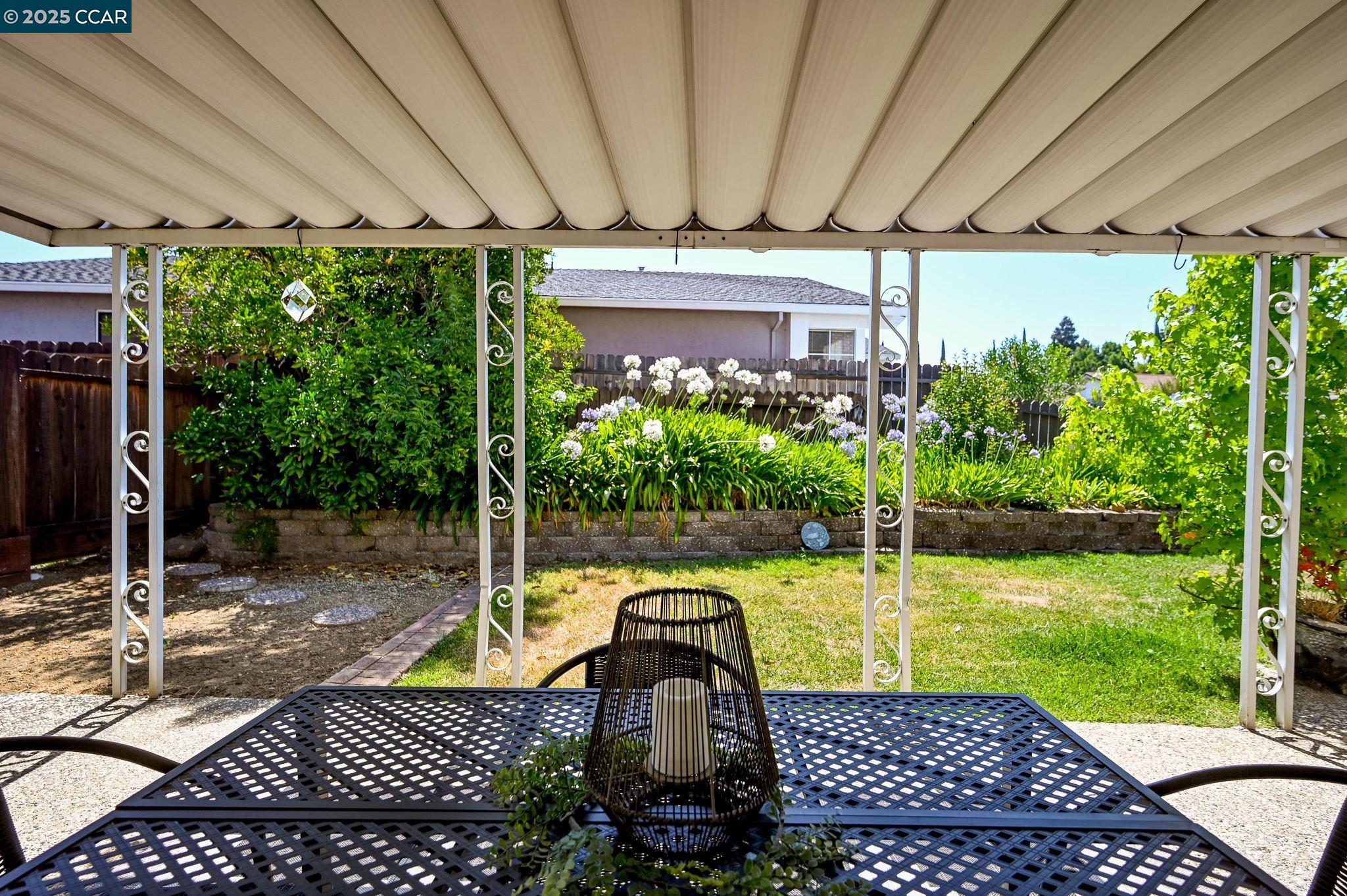 Detail Gallery Image 23 of 29 For 5040 Murchio Dr, Concord,  CA 94521-3638 - 3 Beds | 2 Baths