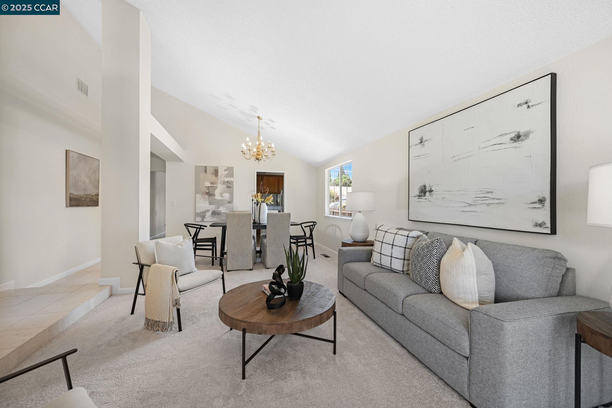 Detail Gallery Image 5 of 29 For 5040 Murchio Dr, Concord,  CA 94521-3638 - 3 Beds | 2 Baths