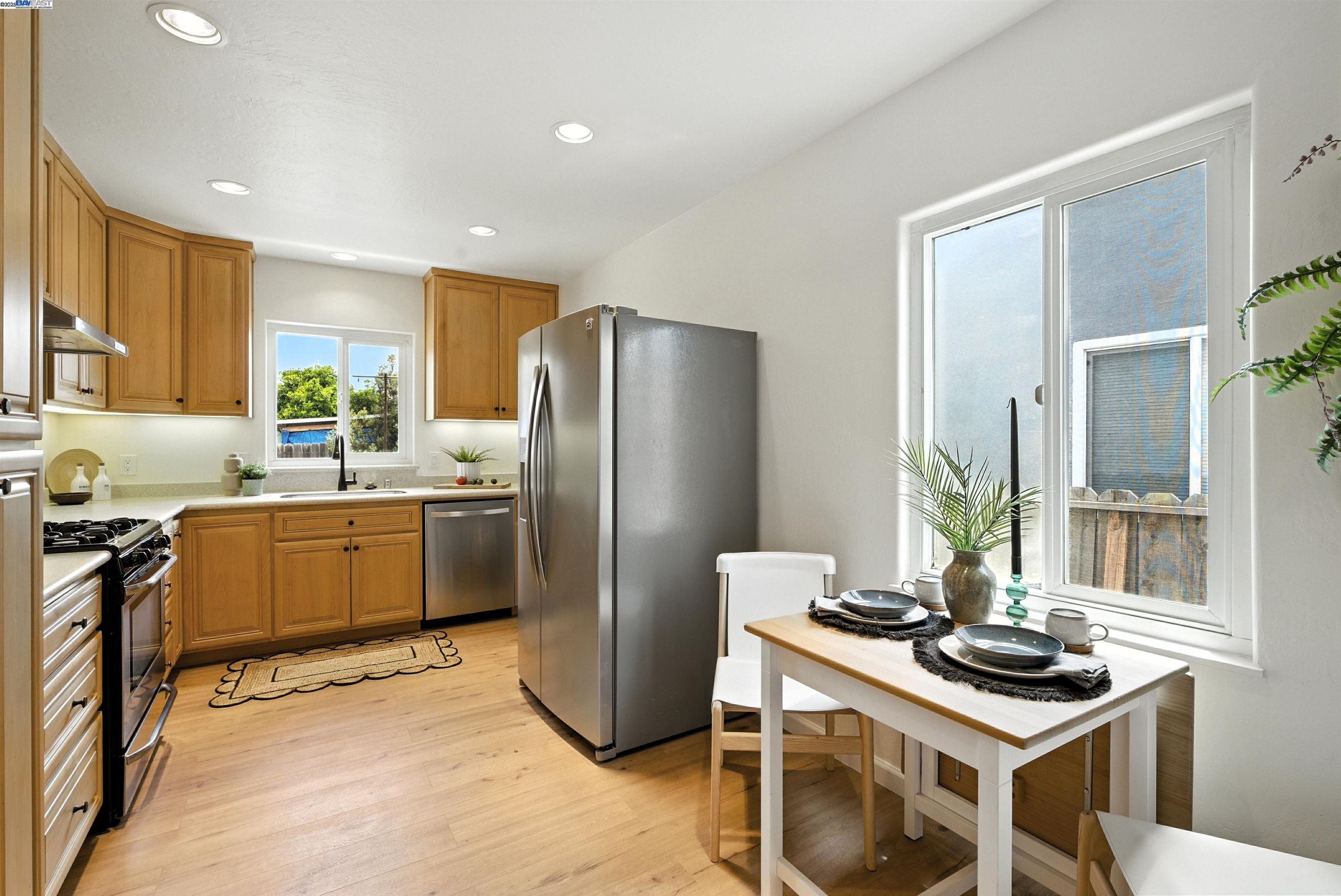 Detail Gallery Image 7 of 34 For 804 Arthur Ave, San Leandro,  CA 94577 - 3 Beds | 1 Baths