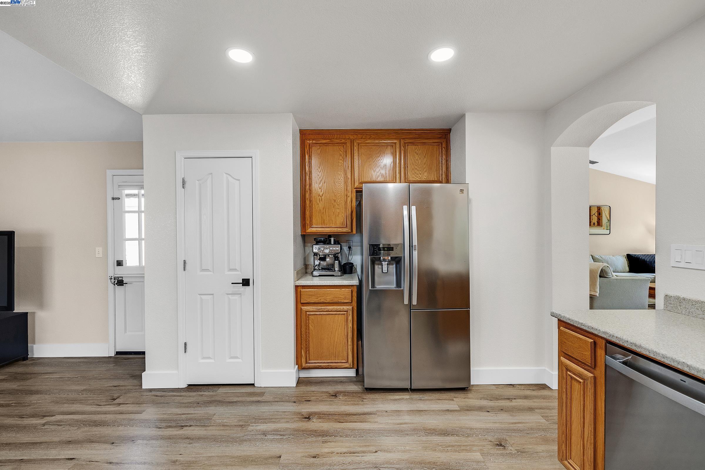 Detail Gallery Image 13 of 39 For 1636 Green Springs Ct, Tracy,  CA 95377 - 3 Beds | 3 Baths
