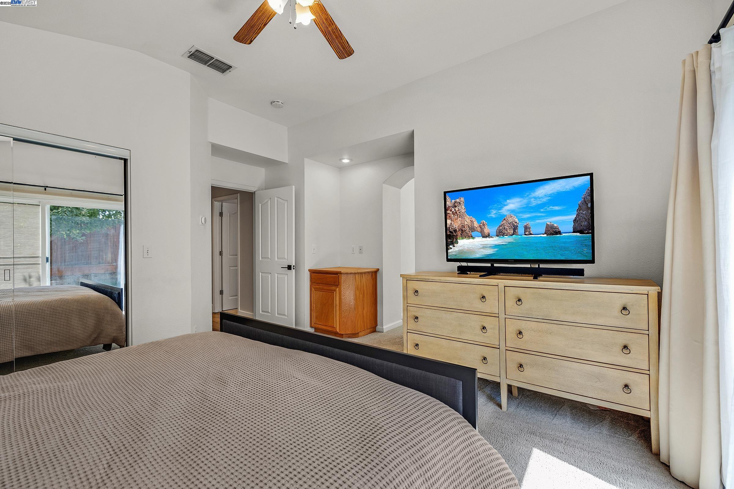 Detail Gallery Image 17 of 39 For 1636 Green Springs Ct, Tracy,  CA 95377 - 3 Beds | 3 Baths