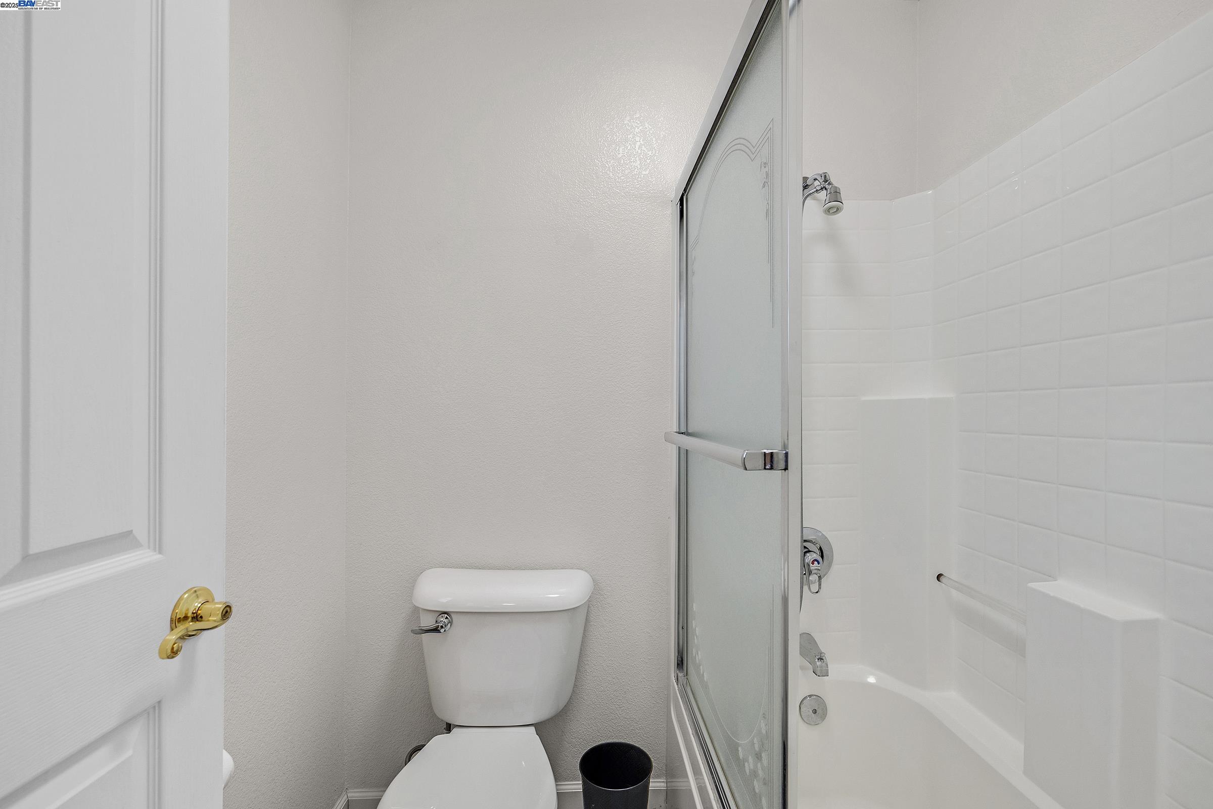 Detail Gallery Image 29 of 39 For 1636 Green Springs Ct, Tracy,  CA 95377 - 3 Beds | 3 Baths