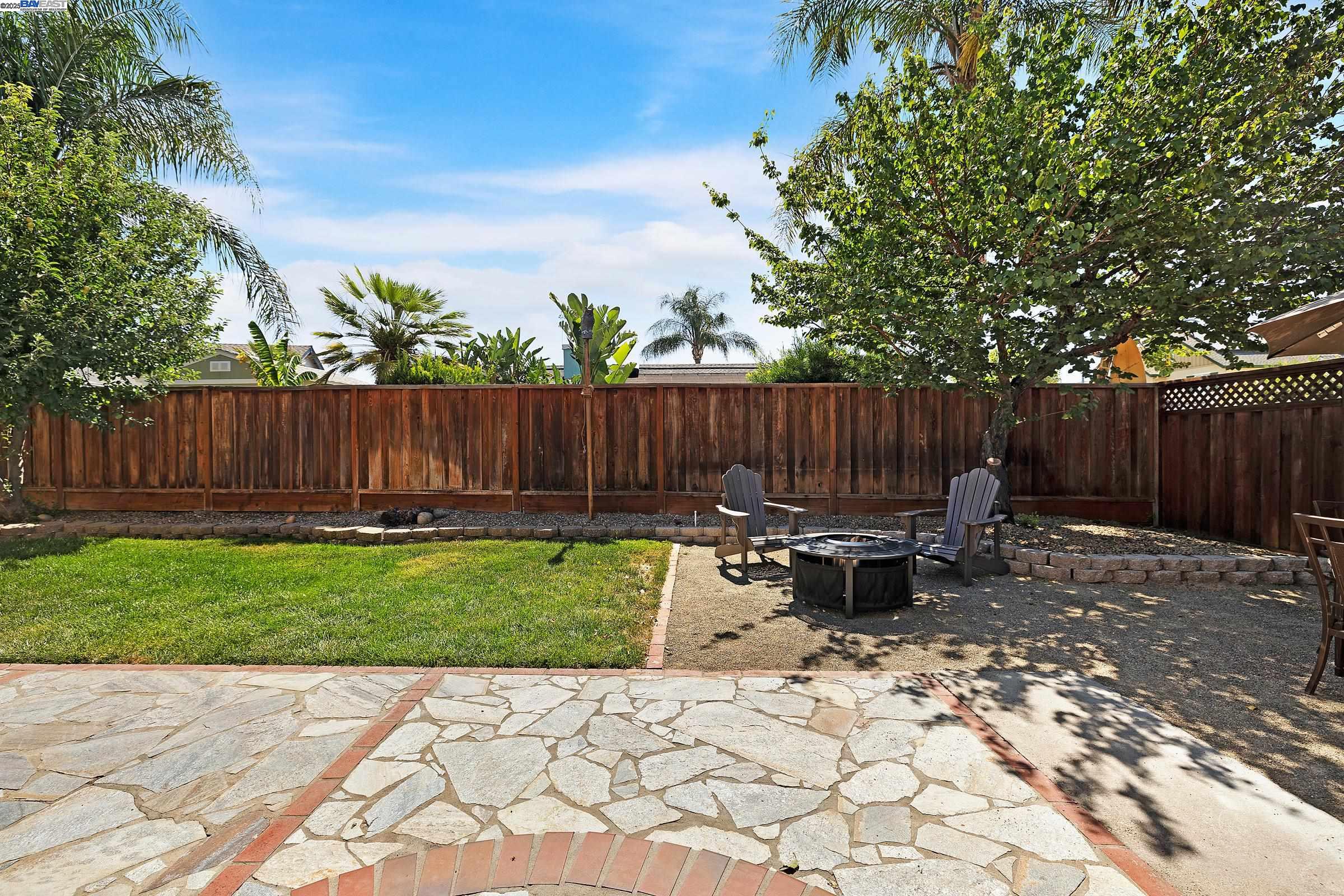 Detail Gallery Image 35 of 39 For 1636 Green Springs Ct, Tracy,  CA 95377 - 3 Beds | 3 Baths