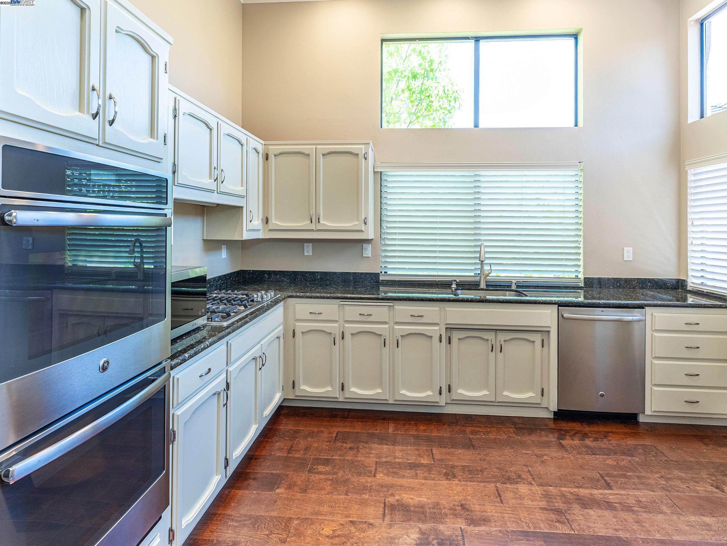Photo #21: 41103959 Listing: Photo #21