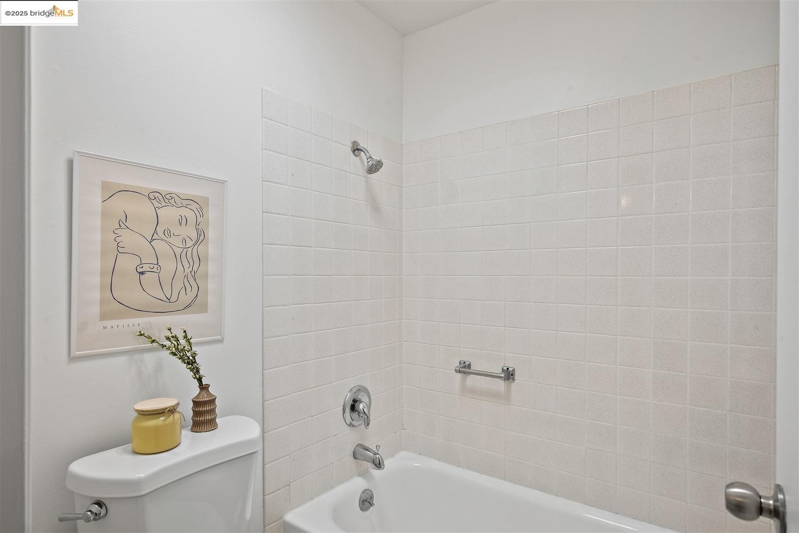 Photo #28: 41103960 Listing: Photo #28