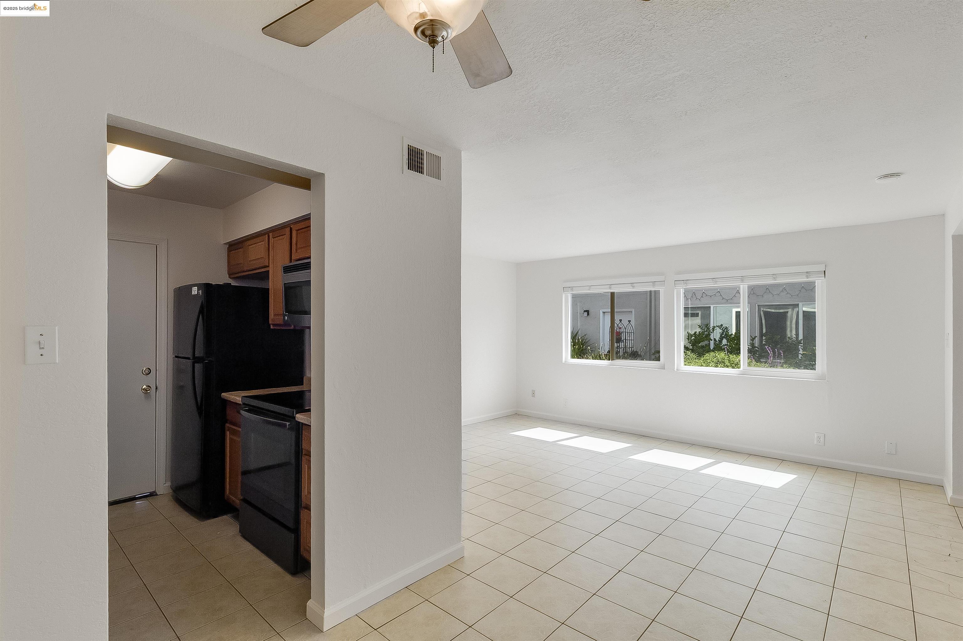 Photo #13: 41103961 Listing: Photo #13