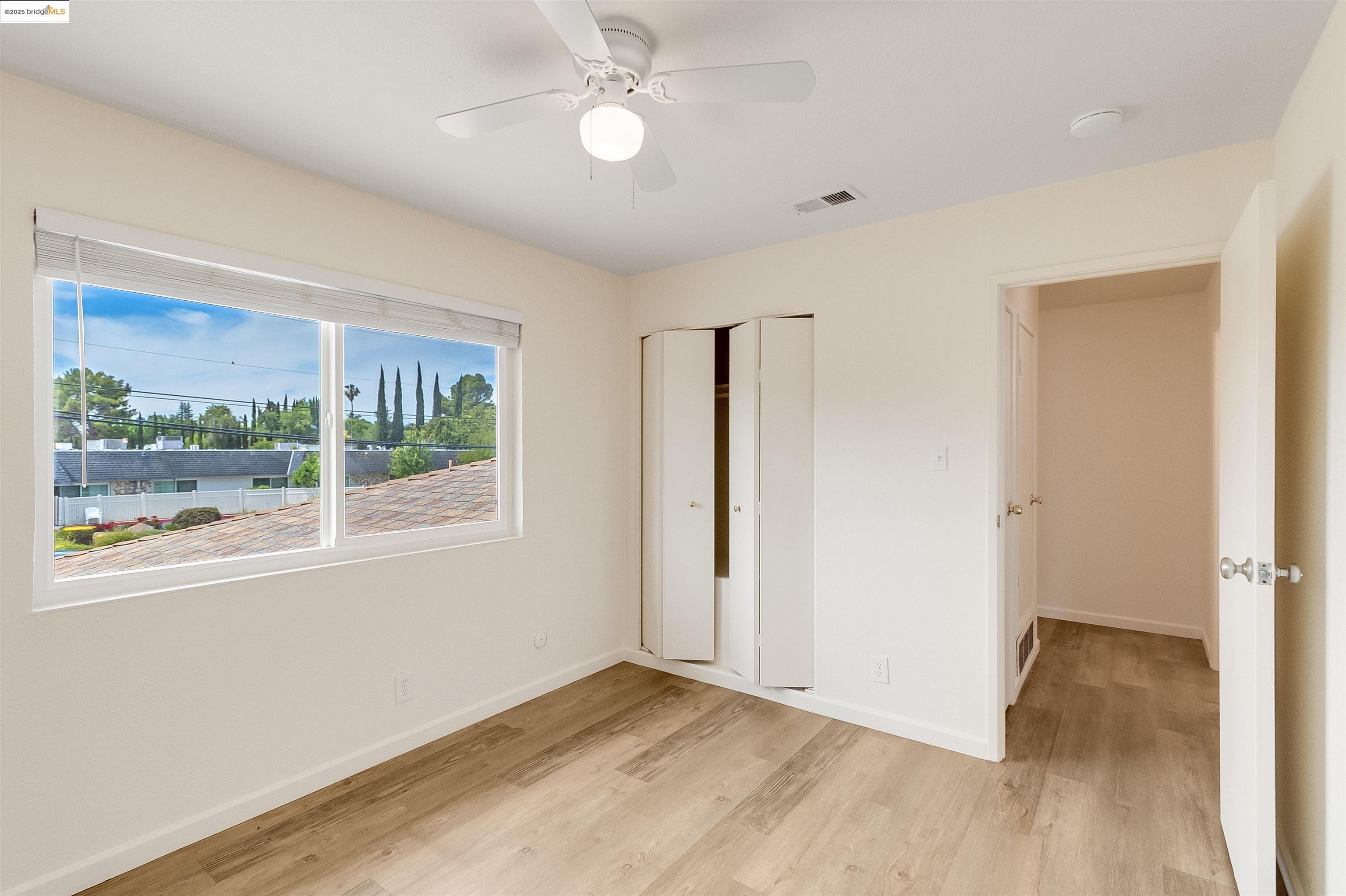 Detail Gallery Image 26 of 44 For 1064 Mohr Ln #C,  Concord,  CA 94518 - 2 Beds | 1 Baths