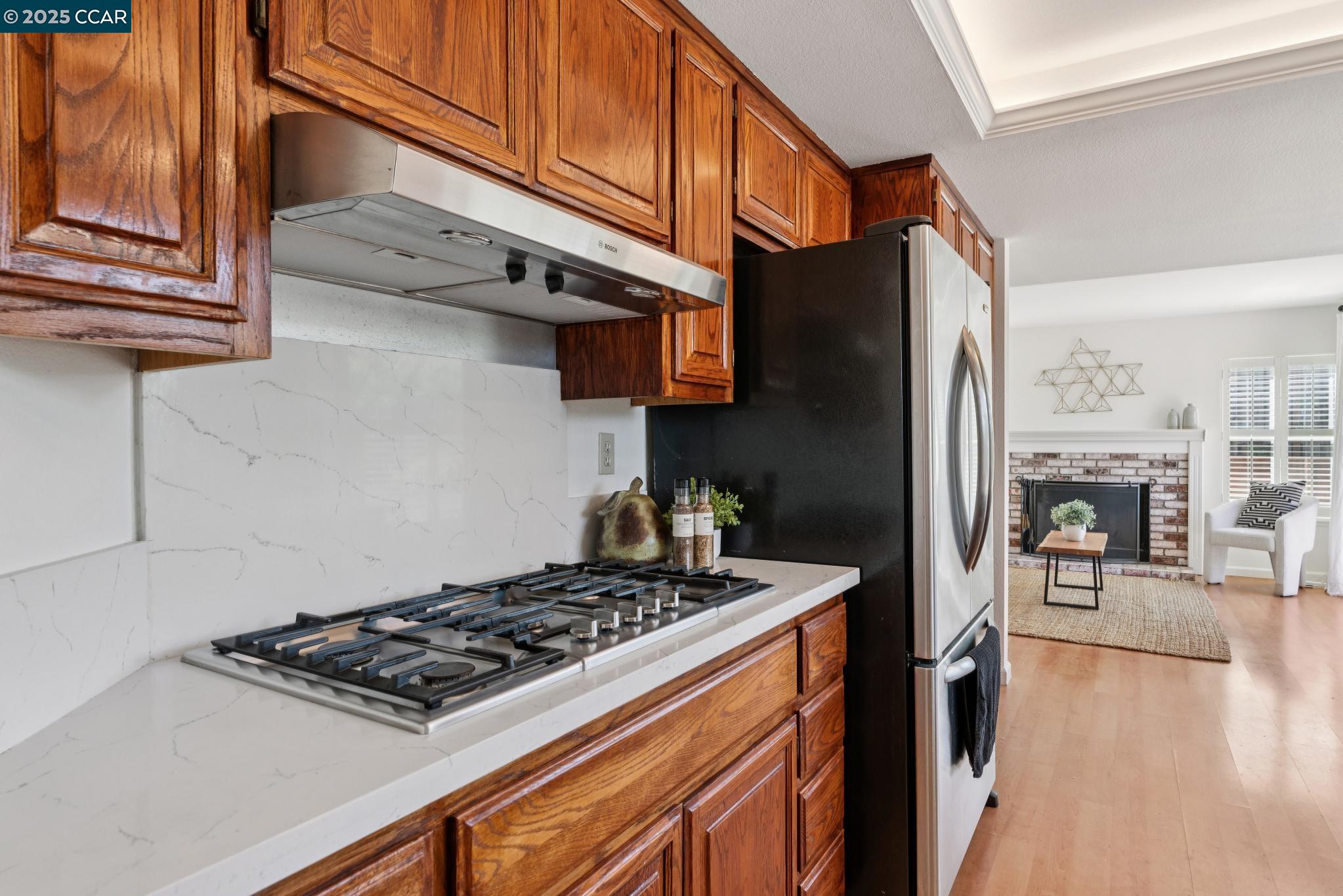 Detail Gallery Image 17 of 60 For 2817 Poulos Court, Pinole,  CA 94564 - 3 Beds | 2/1 Baths