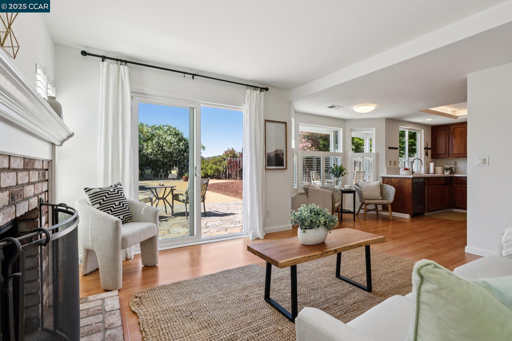 Detail Gallery Image 24 of 60 For 2817 Poulos Court, Pinole,  CA 94564 - 3 Beds | 2/1 Baths