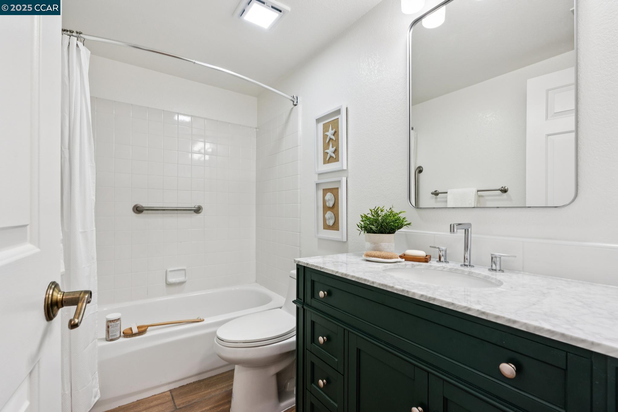 Detail Gallery Image 38 of 60 For 2817 Poulos Court, Pinole,  CA 94564 - 3 Beds | 2/1 Baths