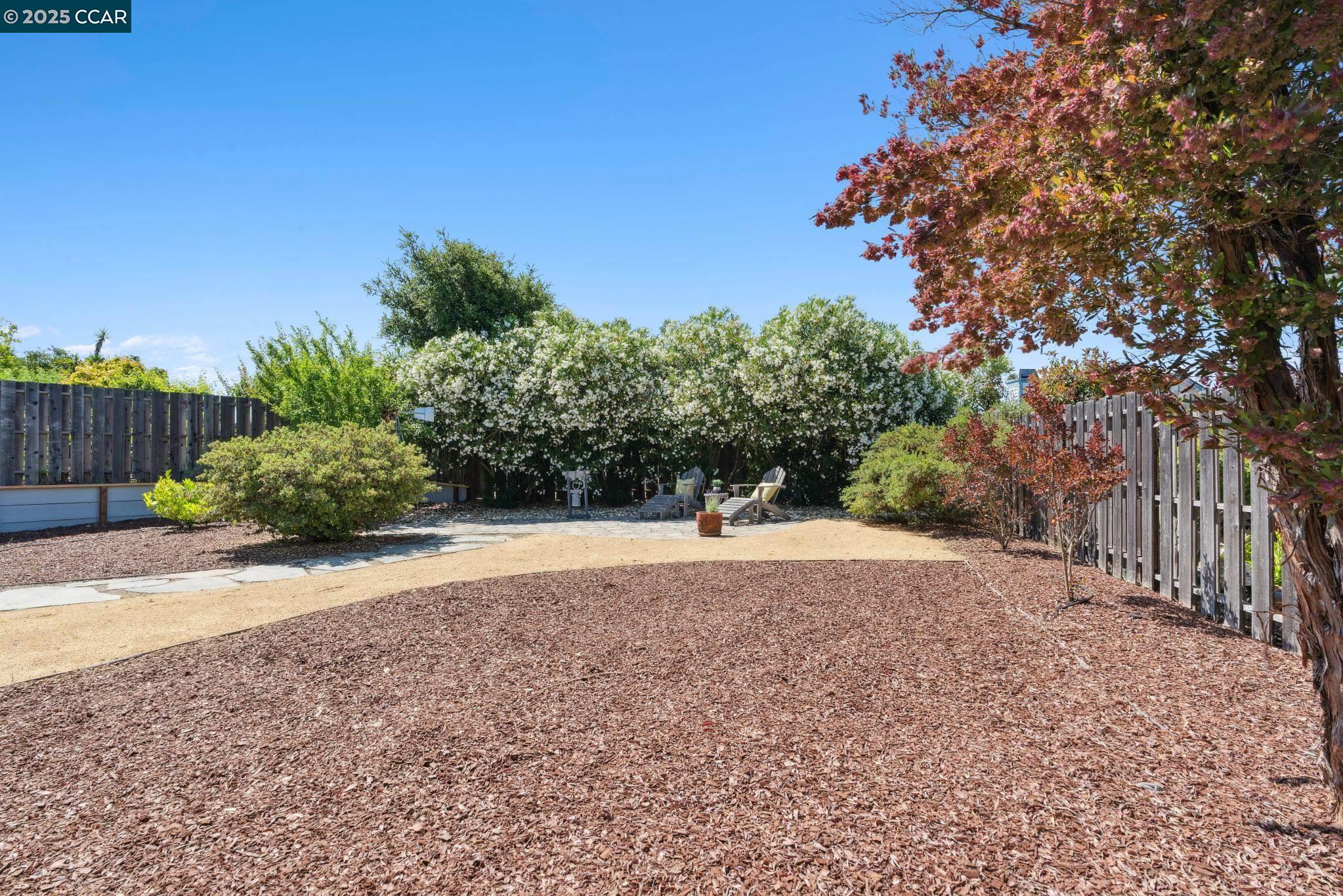 Detail Gallery Image 49 of 60 For 2817 Poulos Court, Pinole,  CA 94564 - 3 Beds | 2/1 Baths