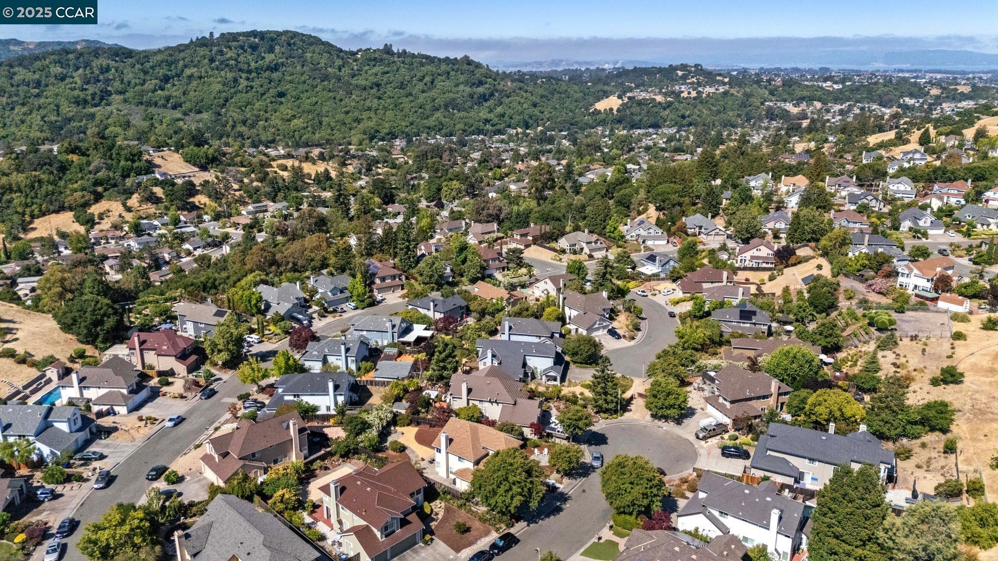 Detail Gallery Image 59 of 60 For 2817 Poulos Court, Pinole,  CA 94564 - 3 Beds | 2/1 Baths