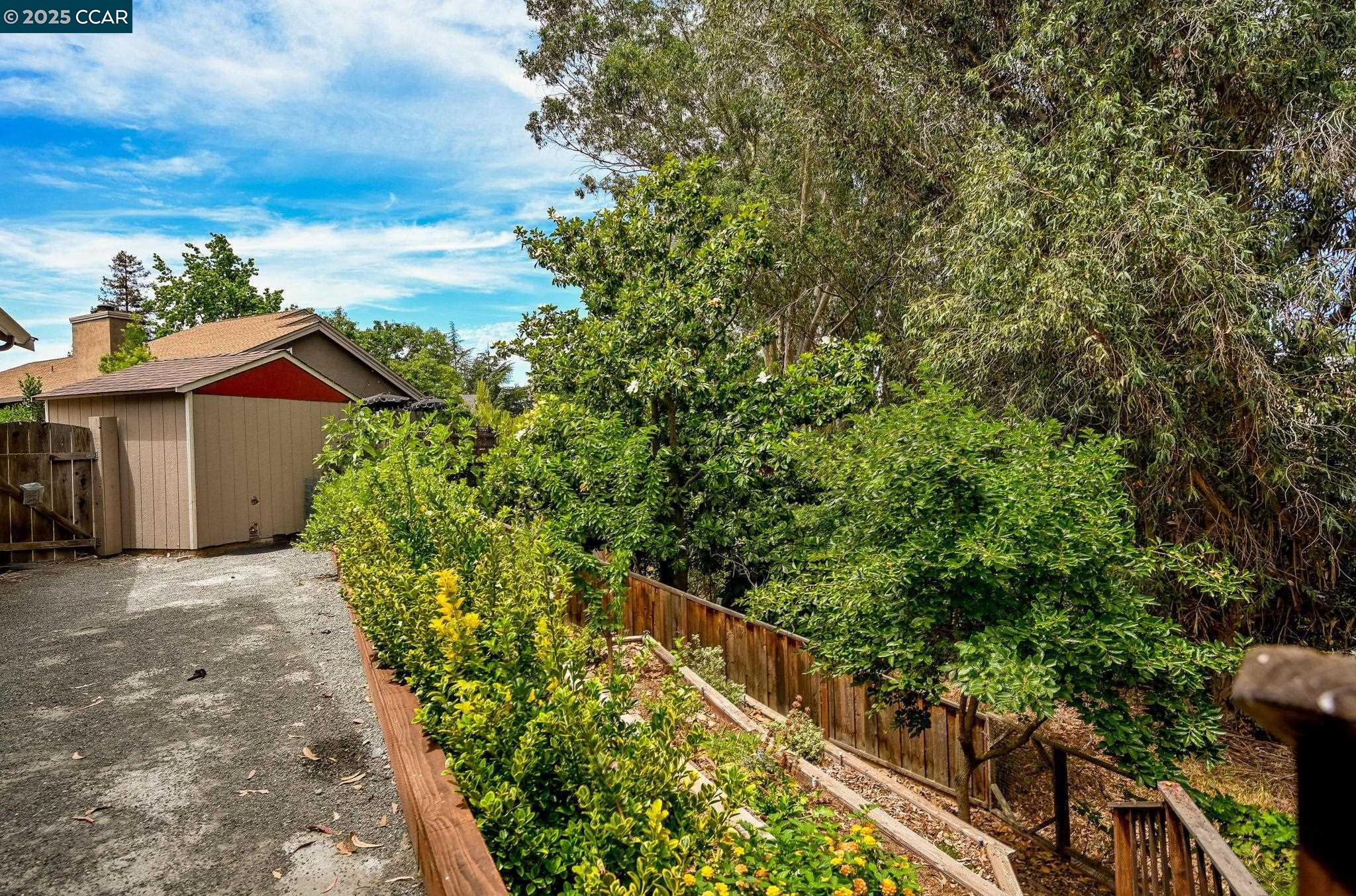 Detail Gallery Image 35 of 38 For 412 Midway Place, Martinez,  CA 94553-4243 - 4 Beds | 3 Baths