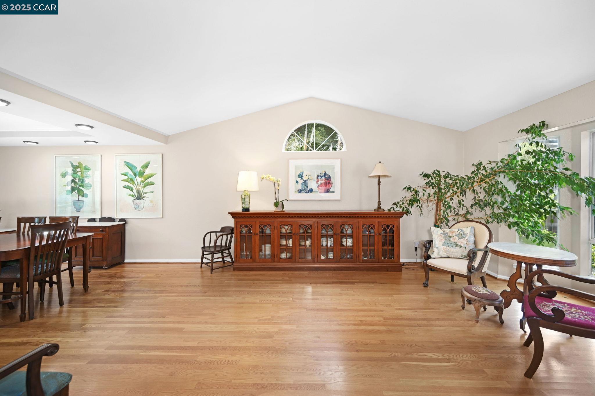 Detail Gallery Image 9 of 38 For 412 Midway Place, Martinez,  CA 94553-4243 - 4 Beds | 3 Baths
