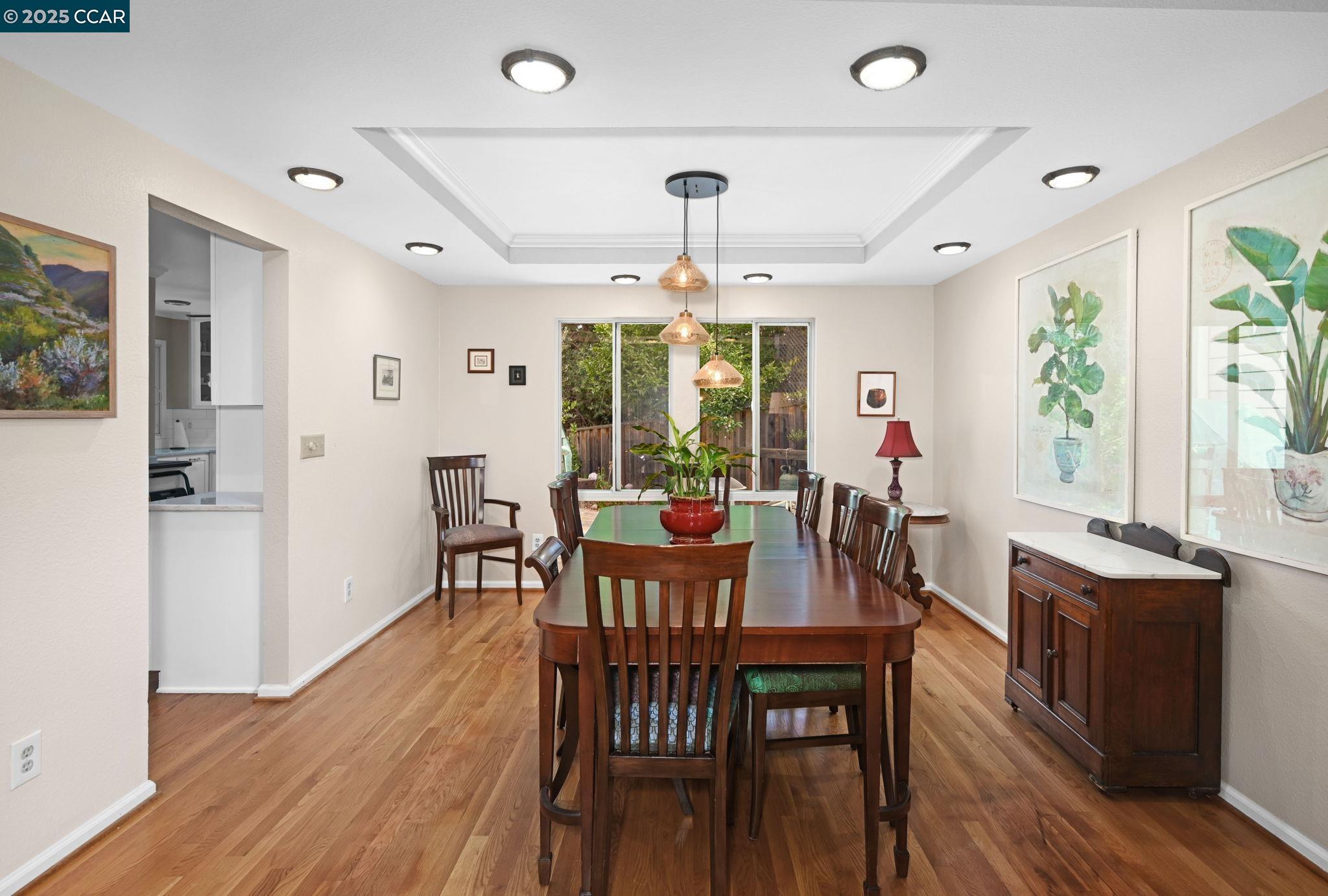 Detail Gallery Image 10 of 38 For 412 Midway Place, Martinez,  CA 94553-4243 - 4 Beds | 3 Baths
