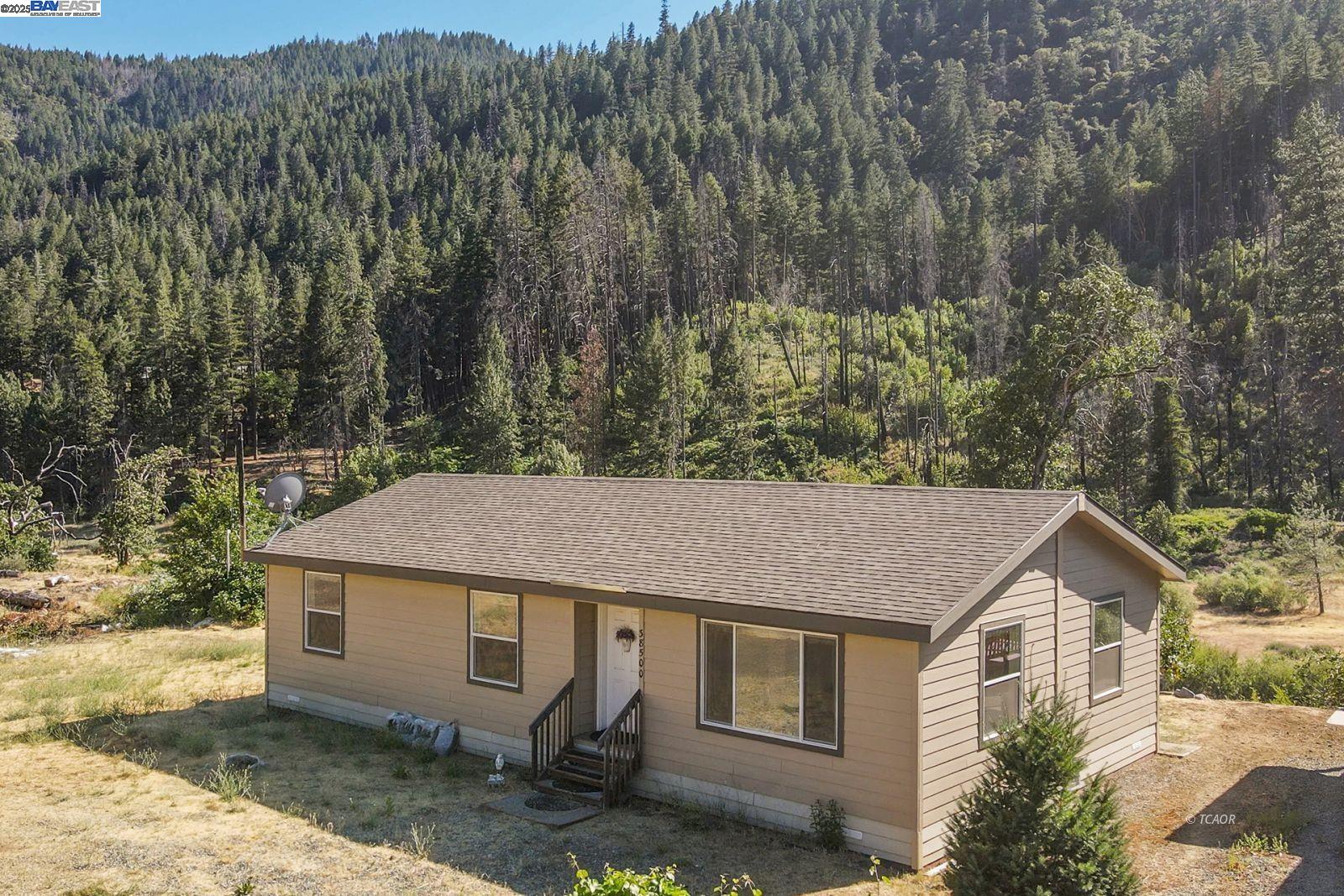 Detail Gallery Image 1 of 49 For 38500 State Highway 299, Junction City,  CA 96048 - 3 Beds | 2 Baths